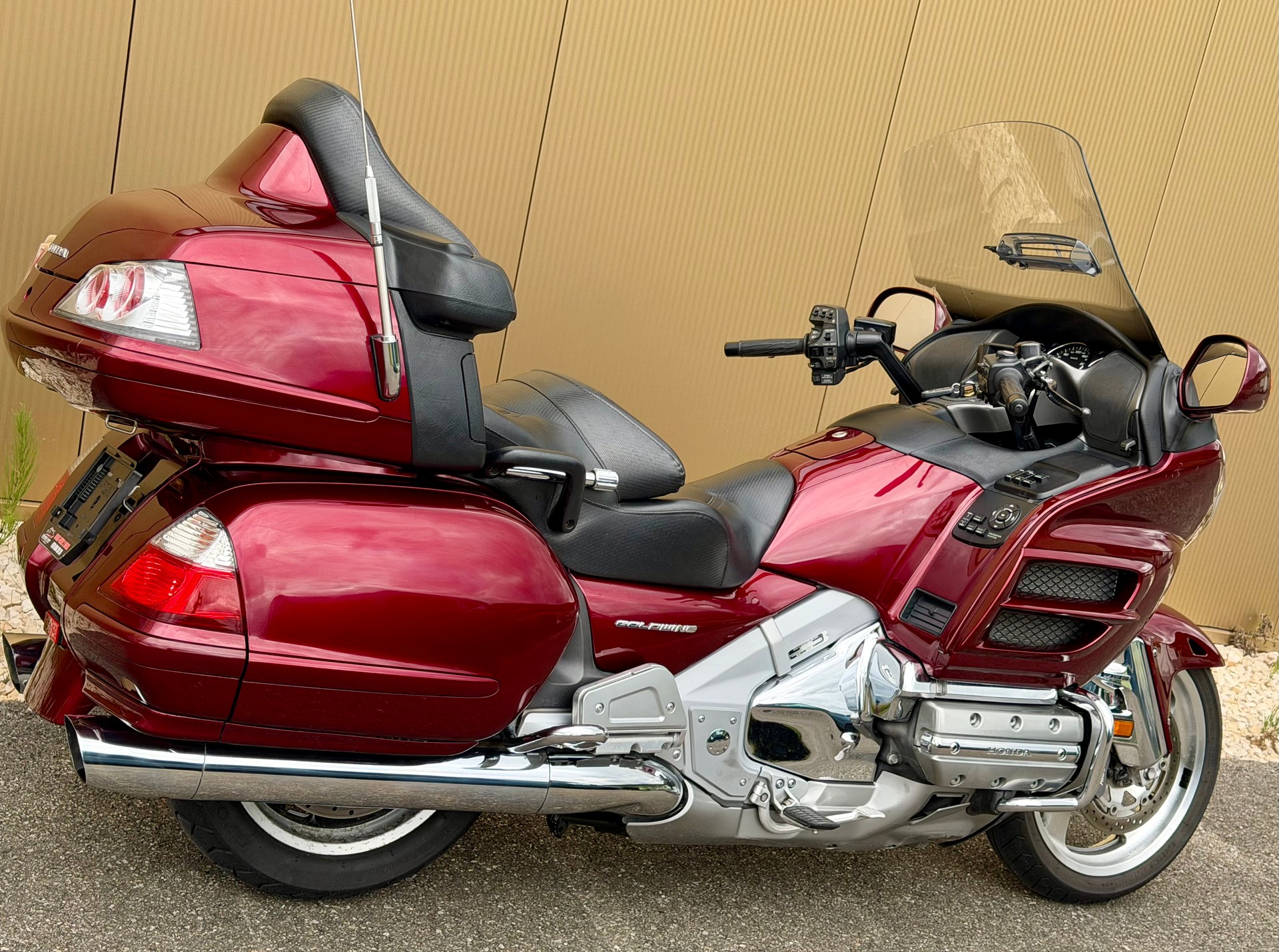 HONDA GL 1800 A Goldwing Luxury Edition-image-4