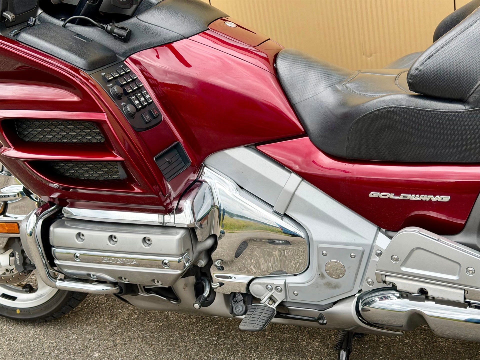 HONDA GL 1800 A Goldwing Luxury Edition-image-13