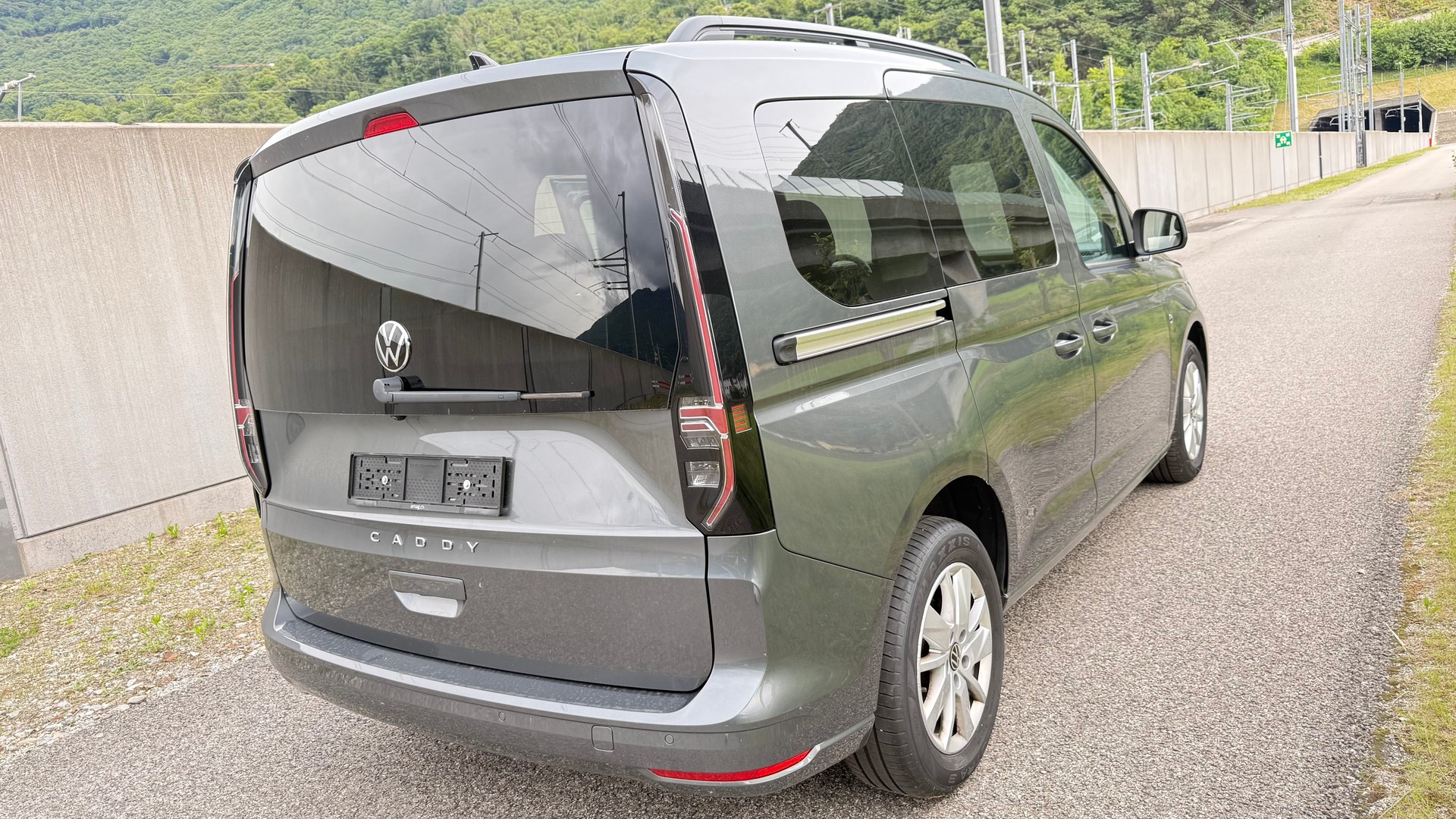 VW Caddy Maxi 2.0 TDI Liberty DSG-image-4