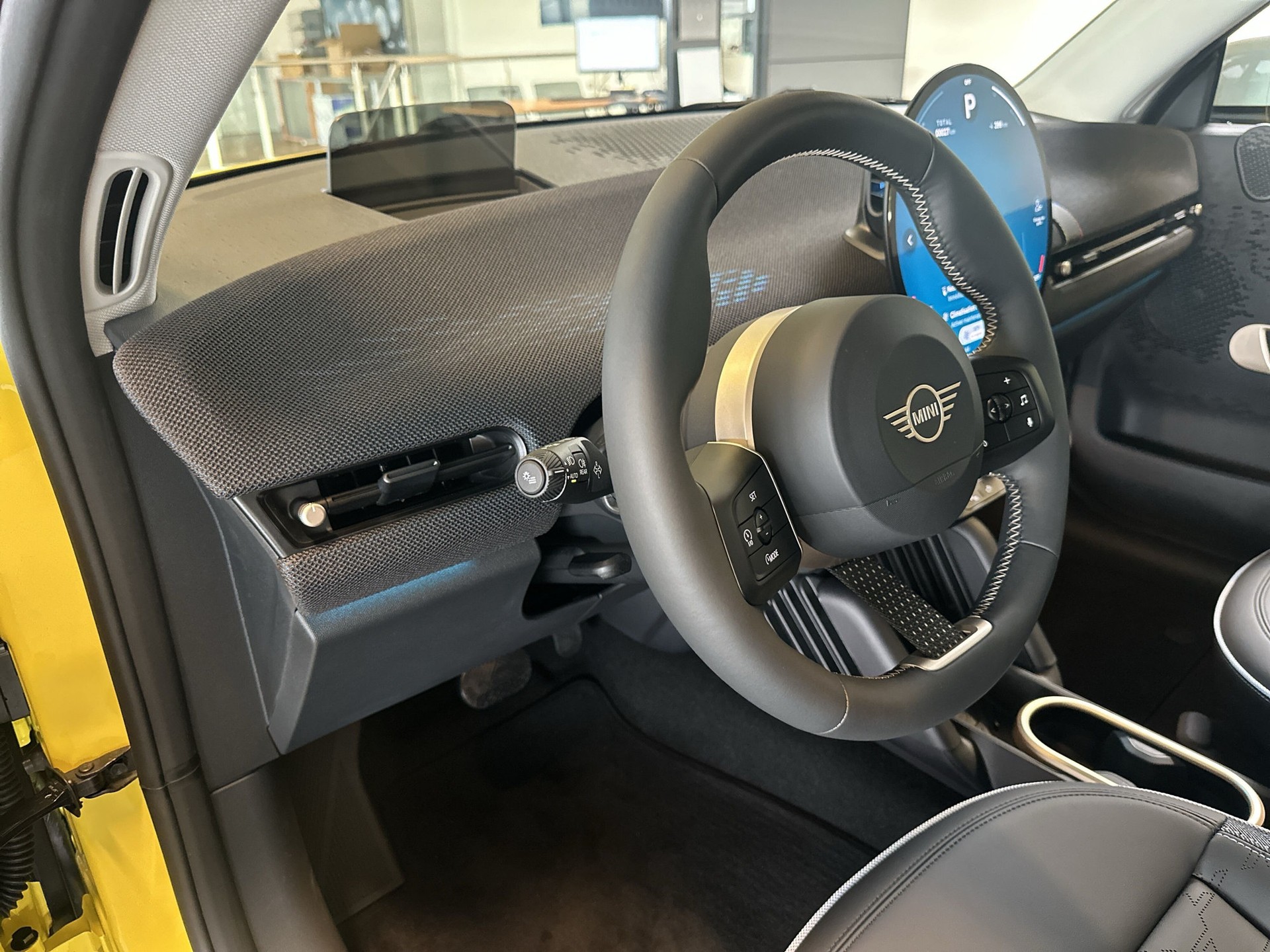 MINI Cooper SE-image-19