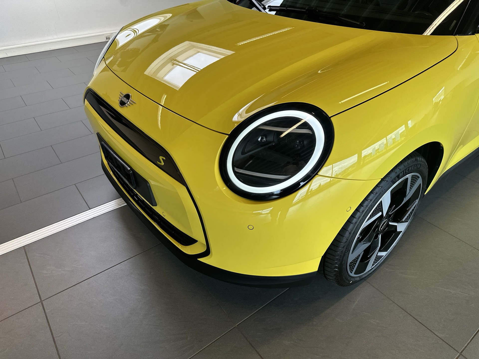MINI Cooper SE-image-17