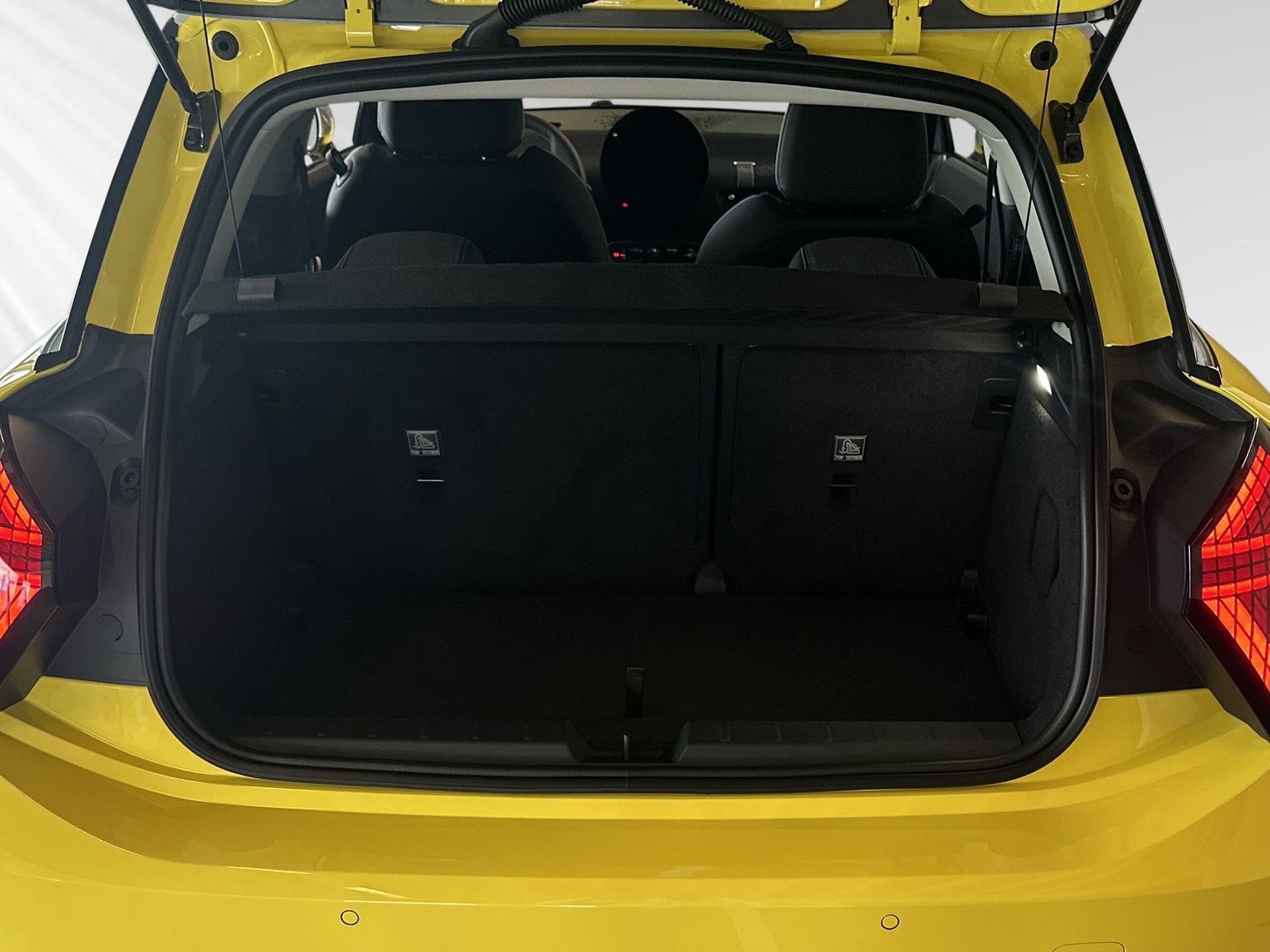 MINI Cooper SE-image-7