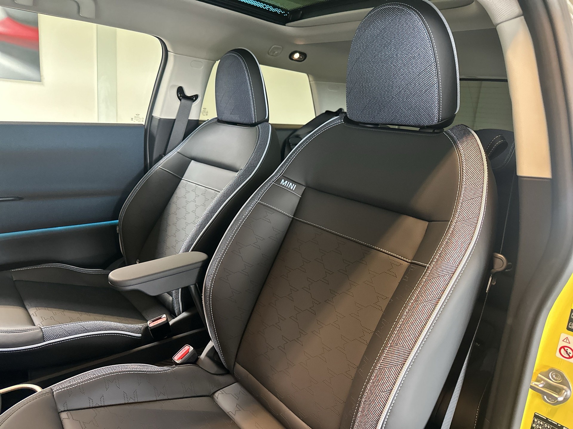 MINI Cooper SE-image-9