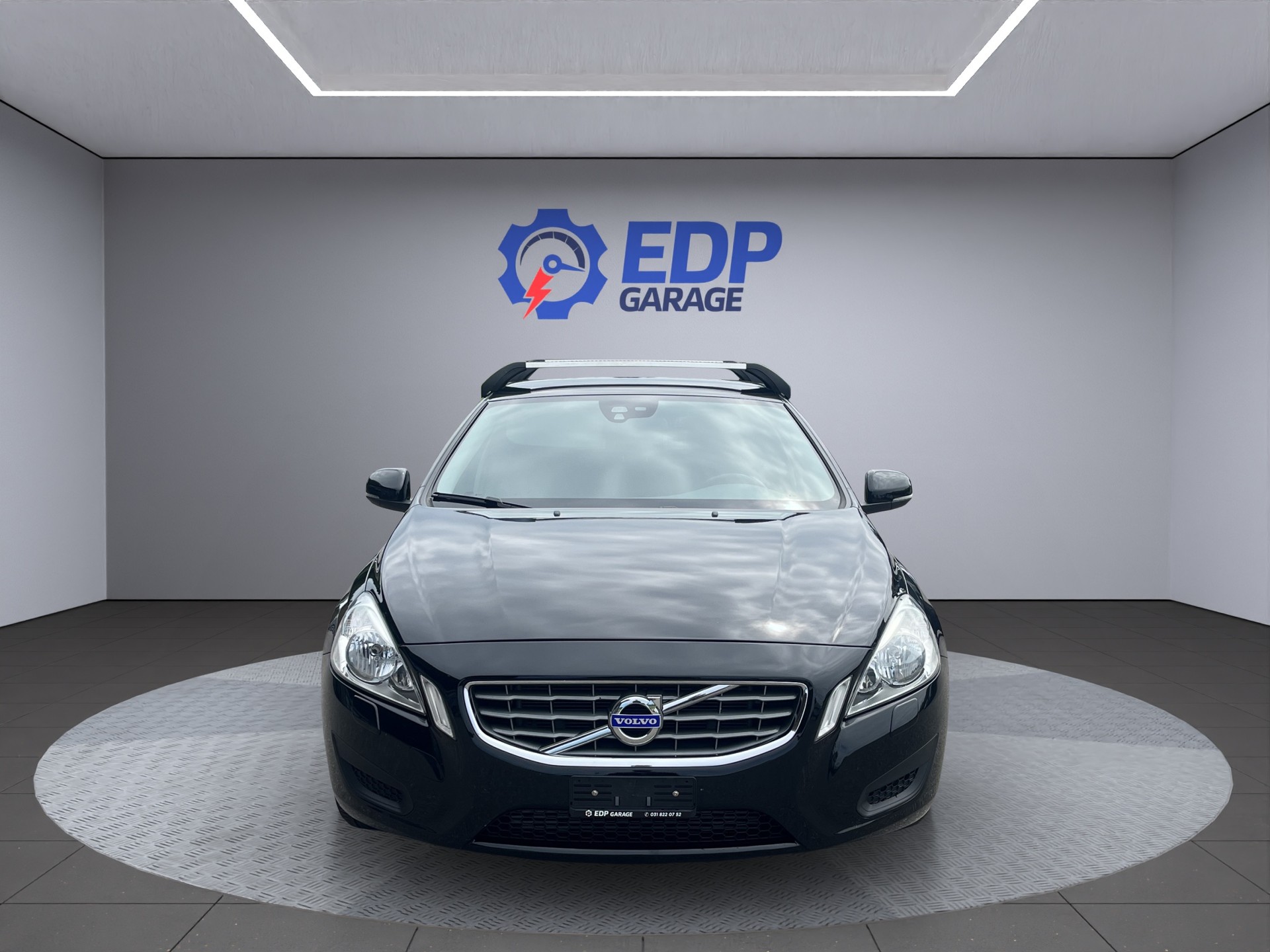 VOLVO V60 D3 Kinetic Geartronic-showroom-element-2