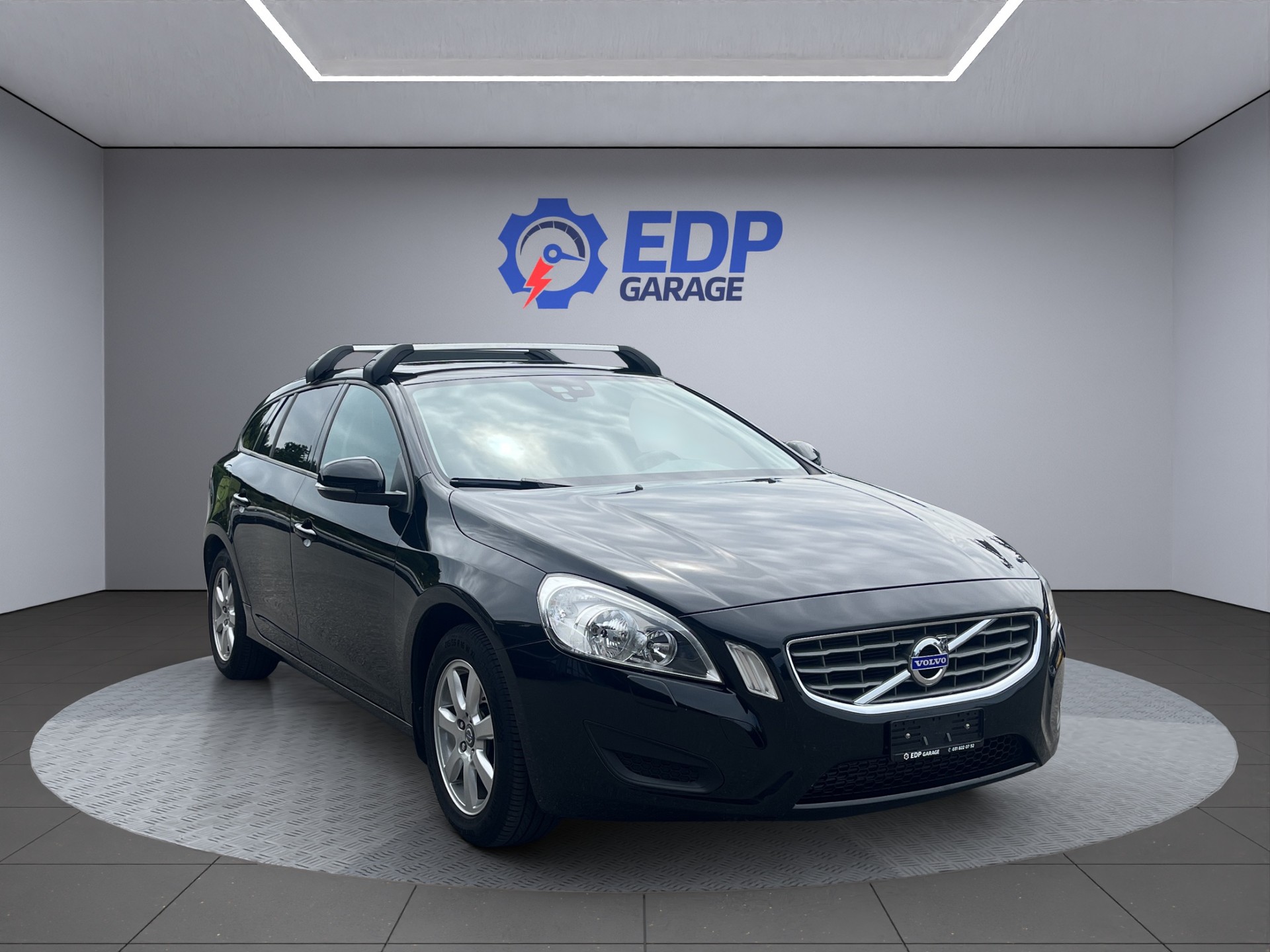 VOLVO V60 D3 Kinetic Geartronic-showroom-element-3