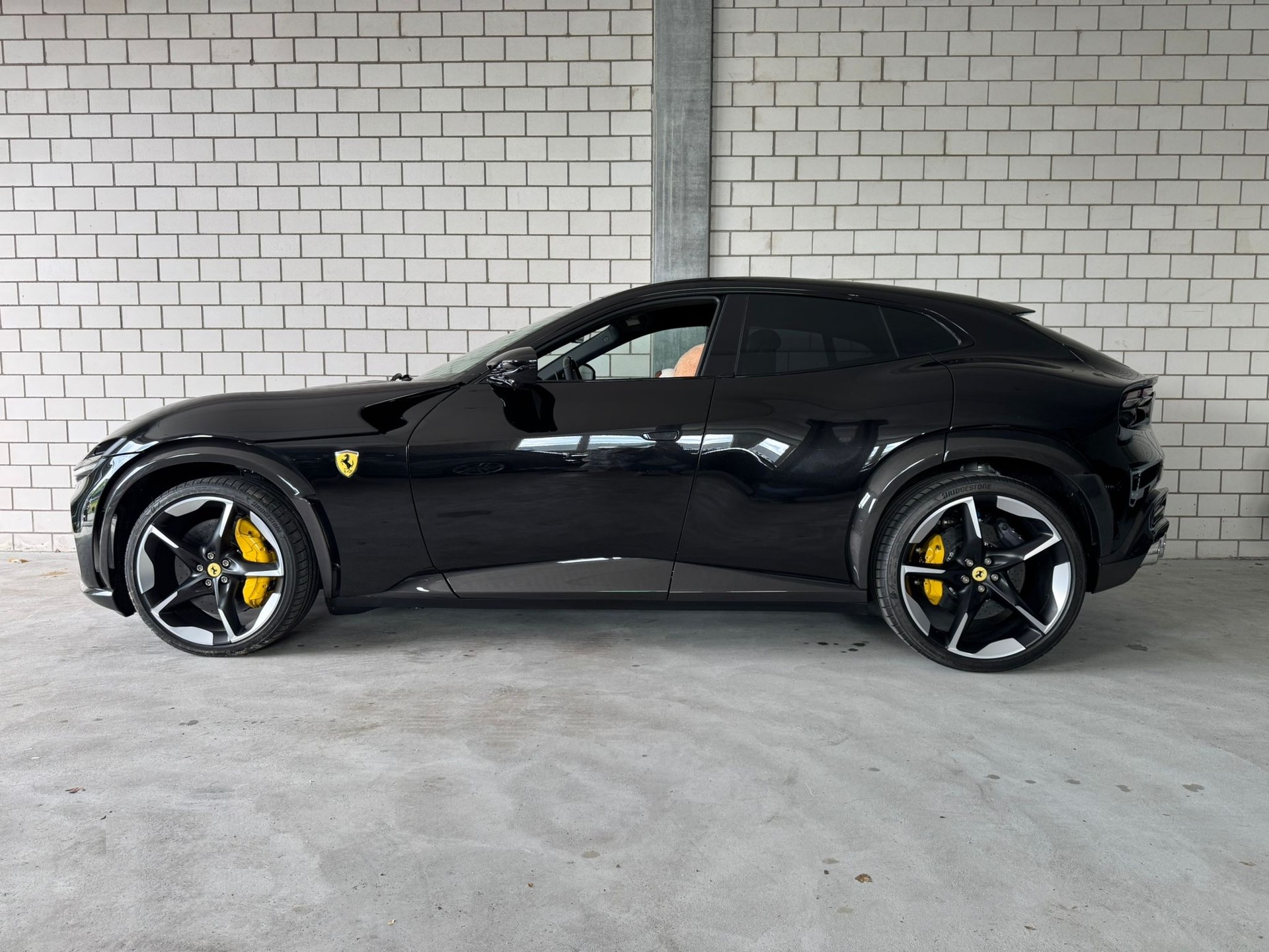 FERRARI Purosangue 6.5 V12 Vollausstattung