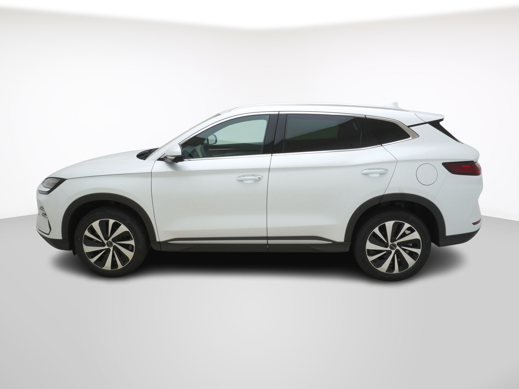 BYD Seal U DM-i Design AWD-showroom-element-1