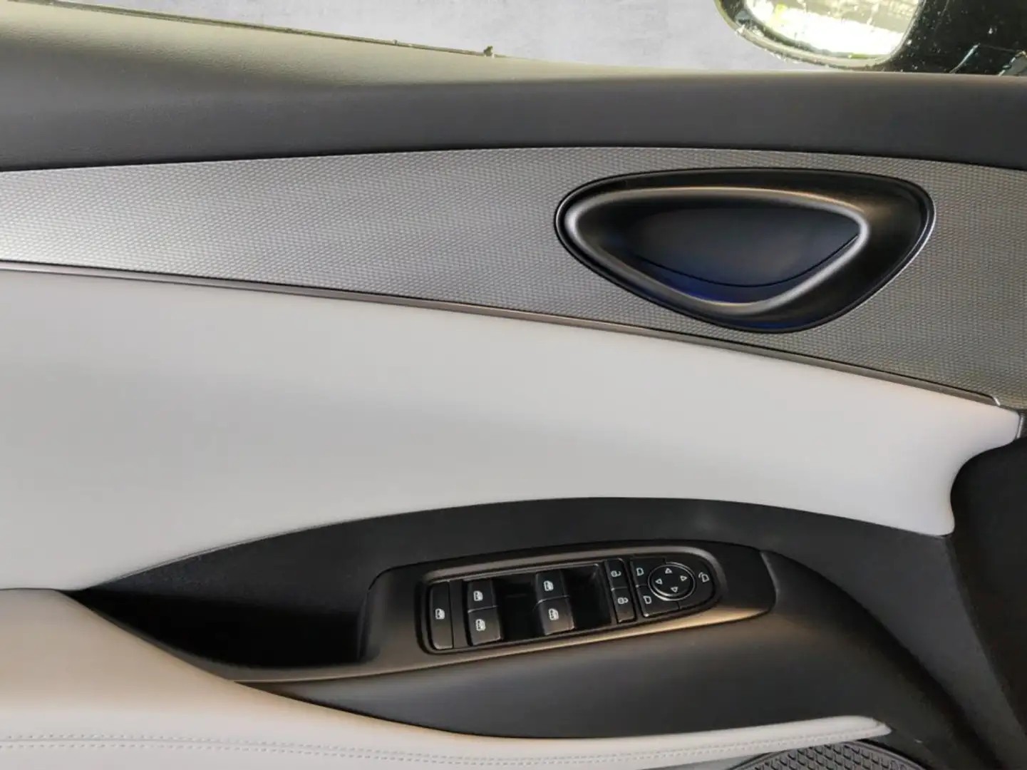 BYD Seal 6 DM-i "Comfort" Lite-image-16