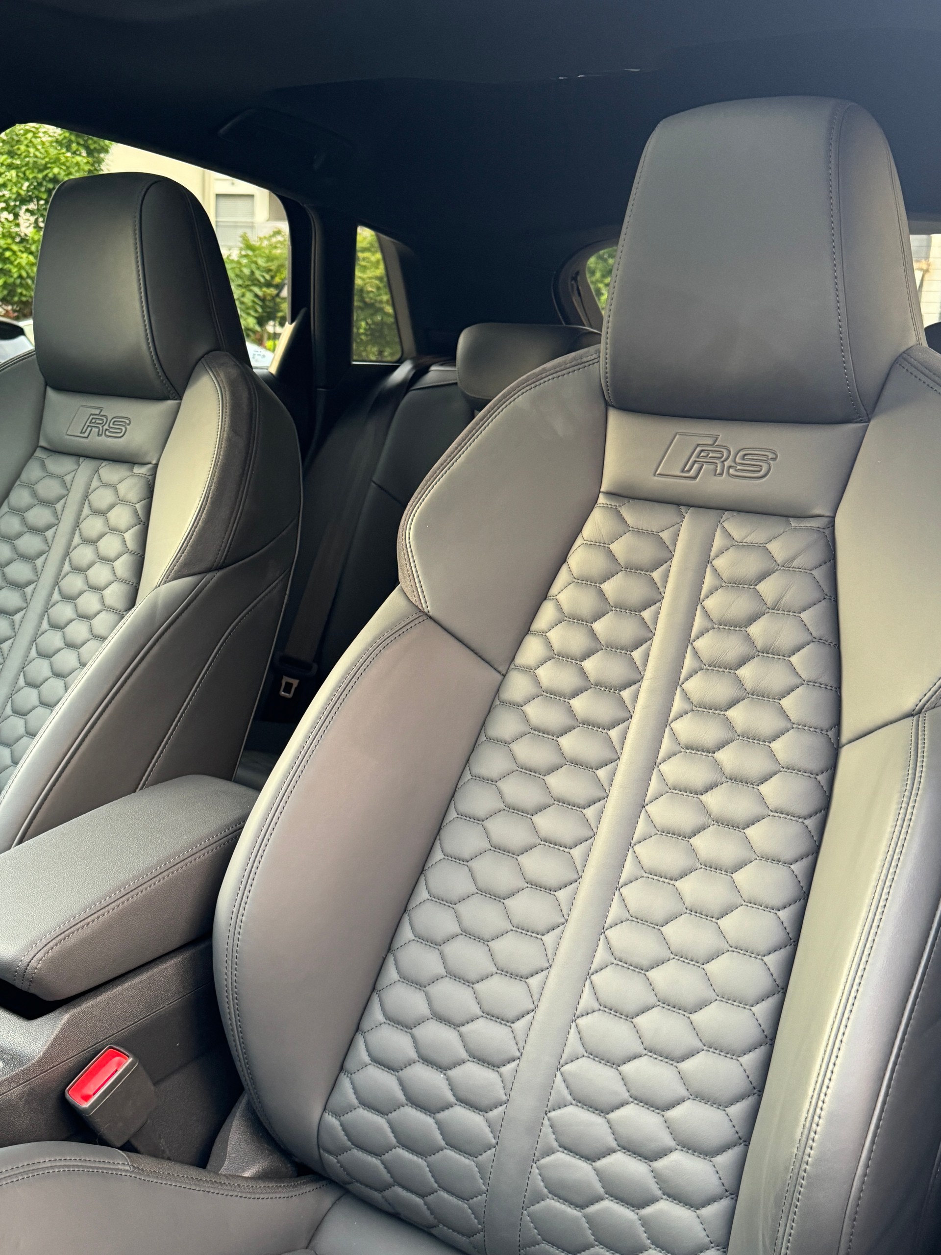 AUDI RS3 SPORTBACK 2.5 TSI QUATTRO S-TRONIC*HJS DOWNPIPES*5 JAHRE/1'00000 KM HERSTELLERGARANTIE*-image-16