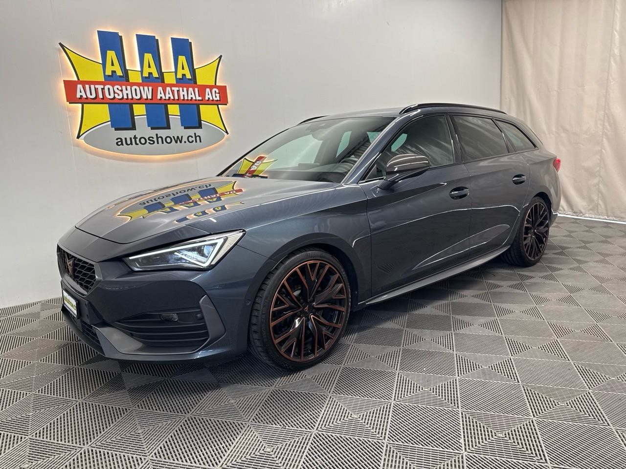 CUPRA LEON ST 2.0 TSI VZ CUP DSG 4Drive