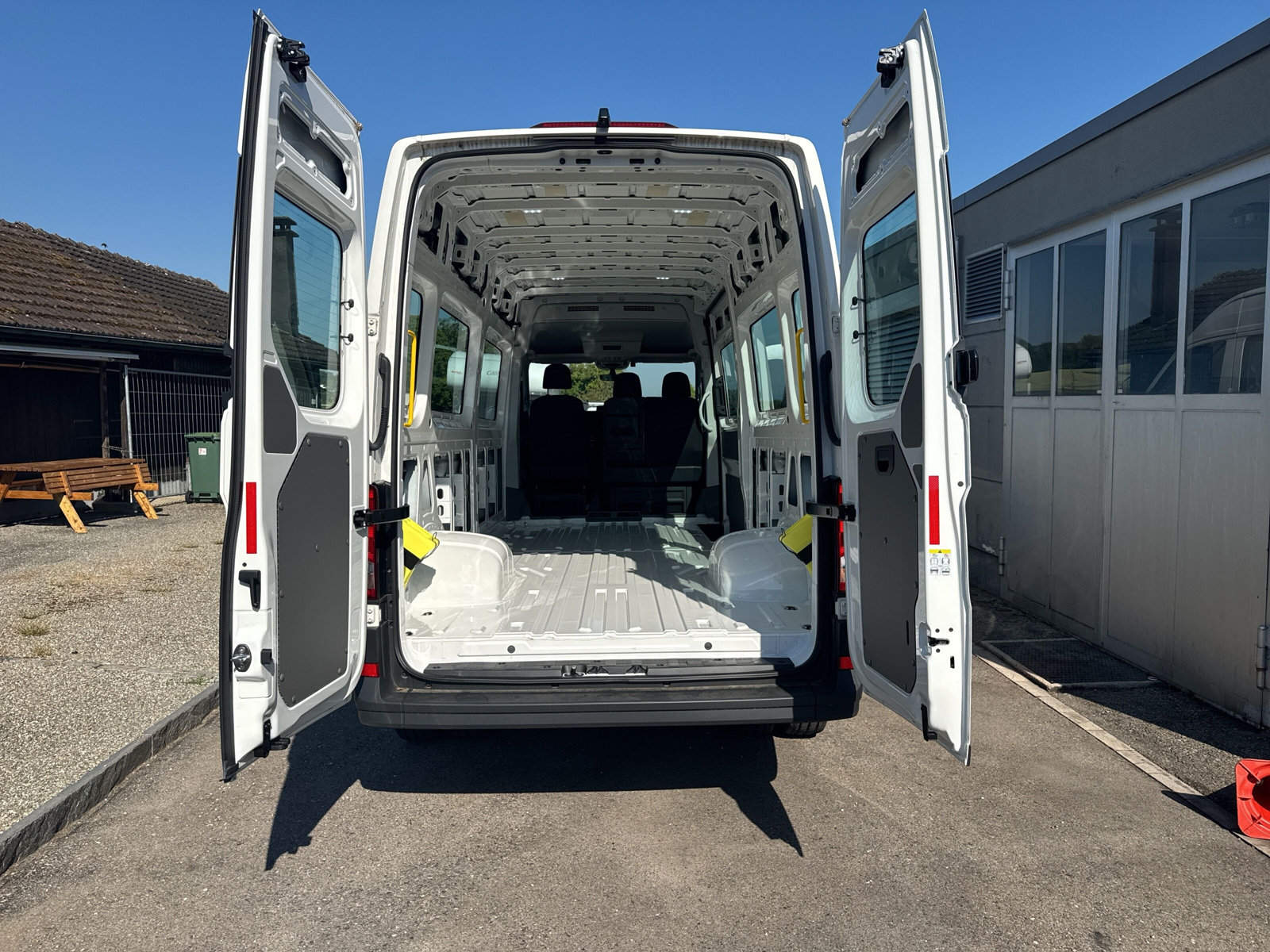 MAN TGE 6.160 Kaw. 5.5 t 4490 H 2.0 TDI-image-6
