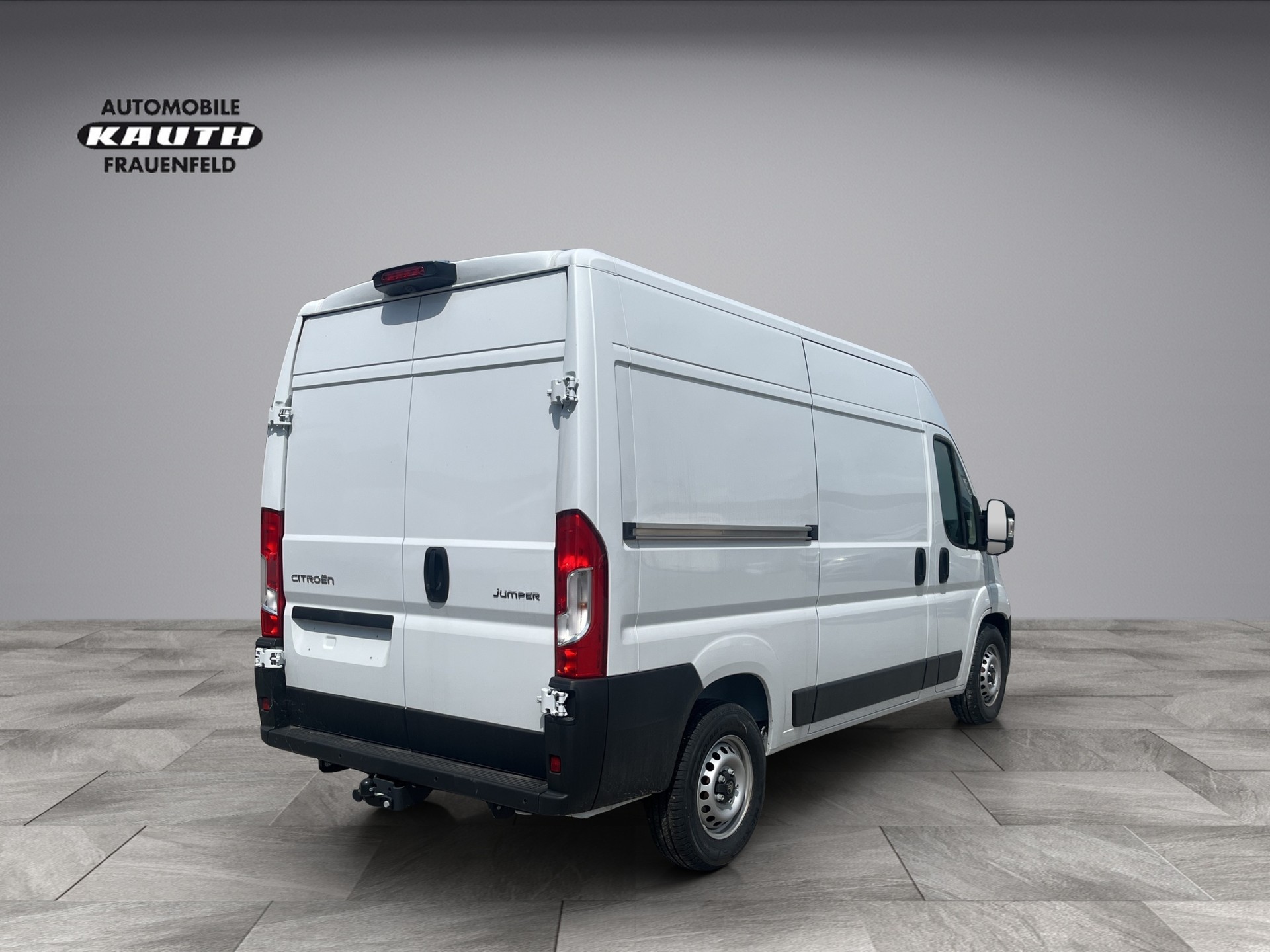 CITROEN new Jumper 2.2 BlueHDI 140 PS L2H2 Automatic-image-5