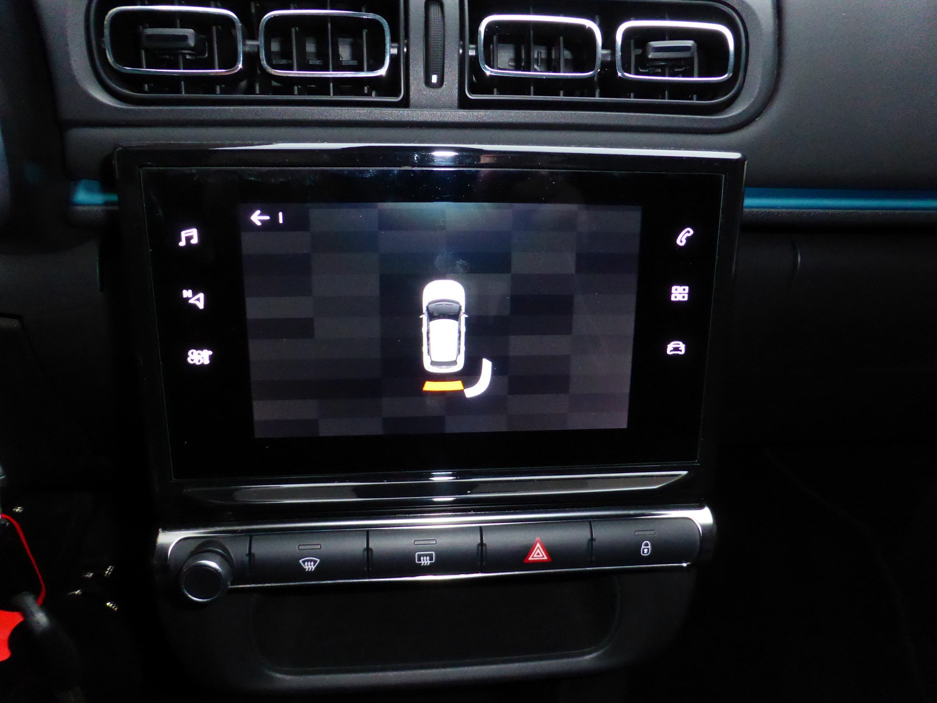 CITROEN C3 1.2i PureTech Swiss Edition-image-8