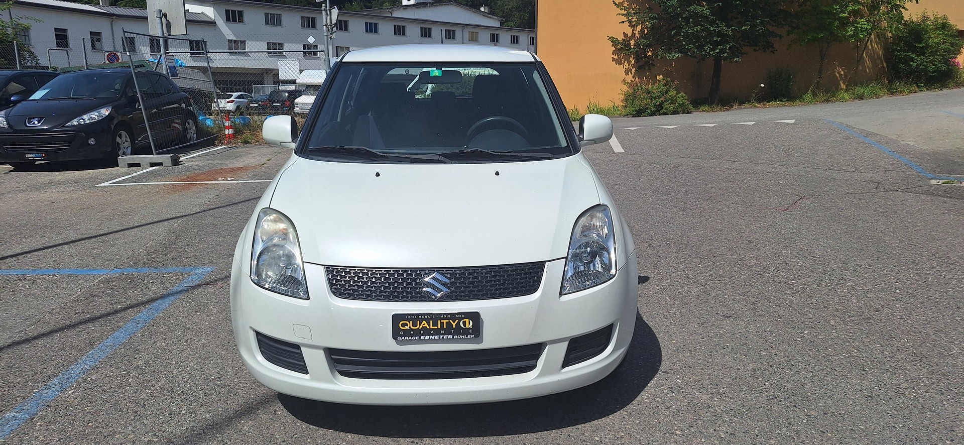SUZUKI Swift 1.3i 16V GL Top 4x4-showroom-element-1