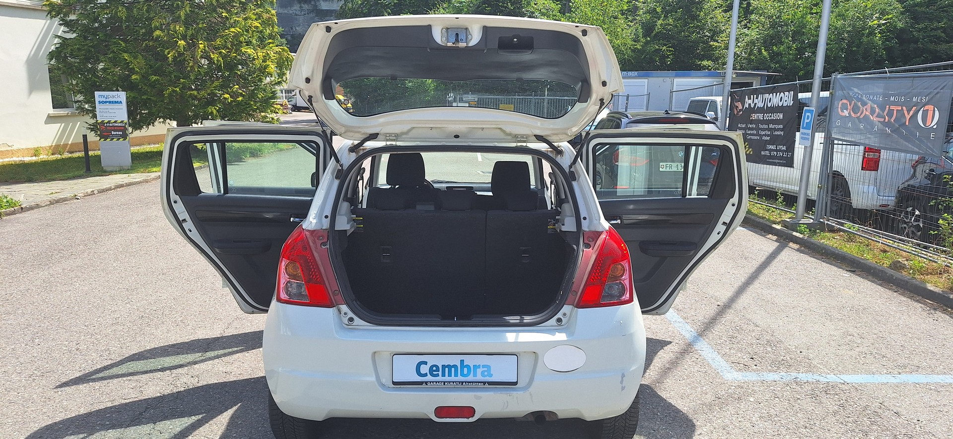 SUZUKI Swift 1.3i 16V GL Top 4x4-image-17