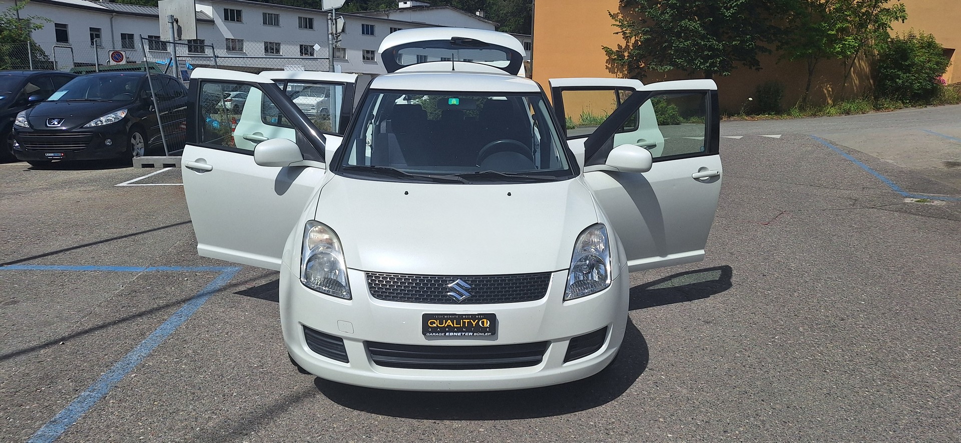 SUZUKI Swift 1.3i 16V GL Top 4x4-image-13