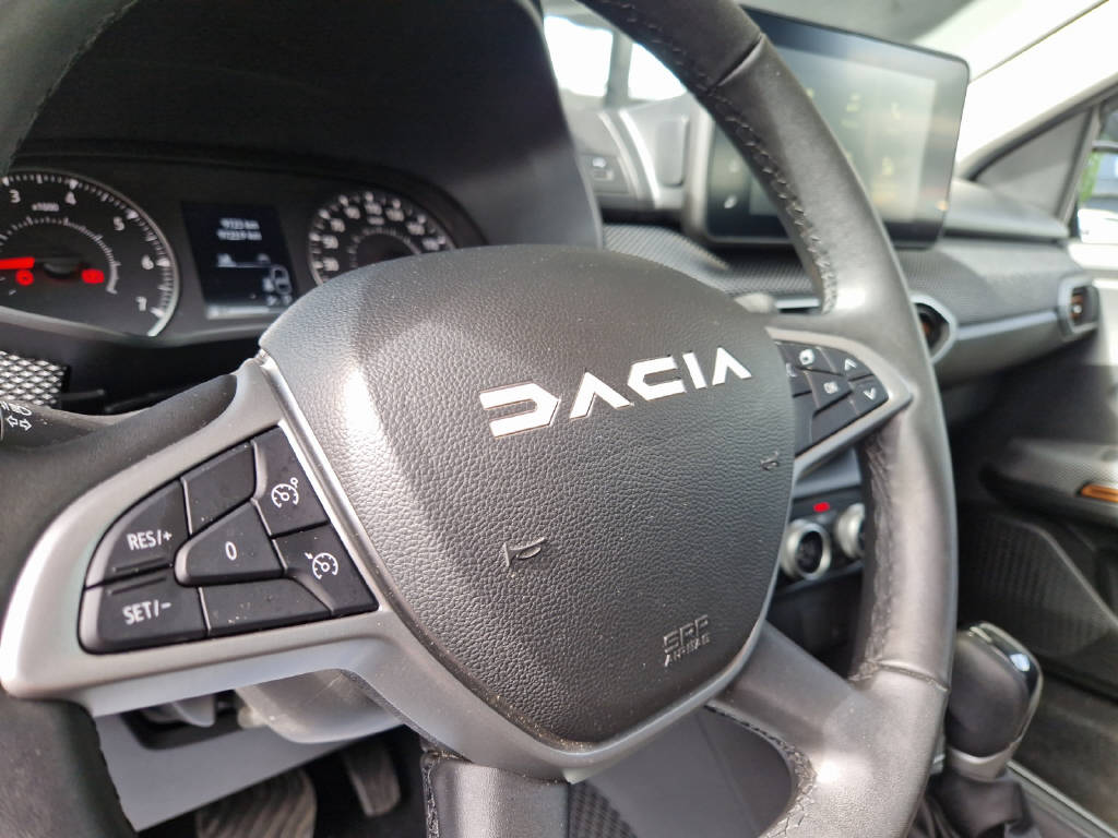 DACIA Sandero 1.0 TCe Stepway Expres-image-15