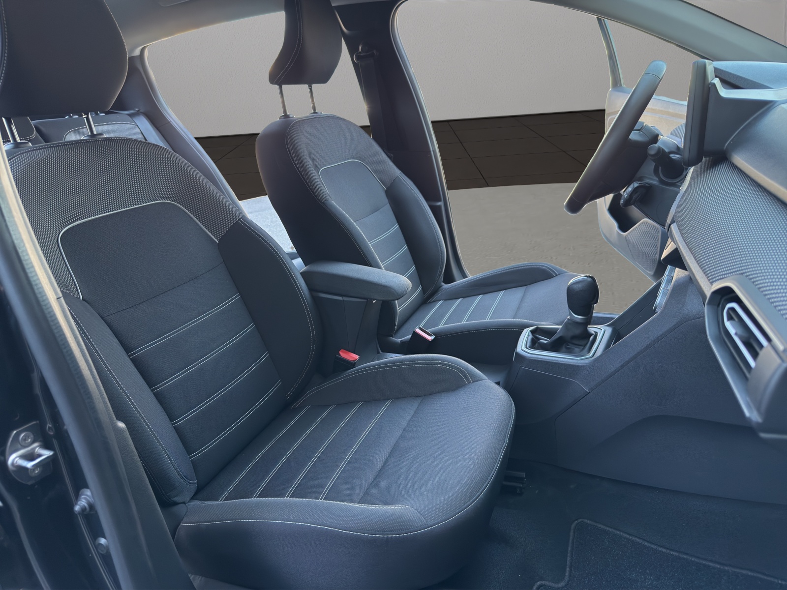 DACIA Sandero TCe 90 Expression CVT-image-16