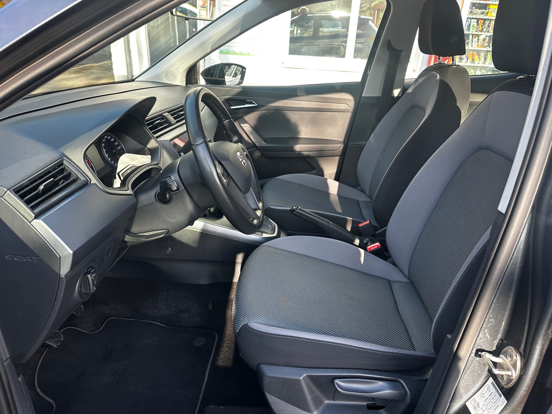 SEAT Arona 1.0 TSI Eco Style-image-12