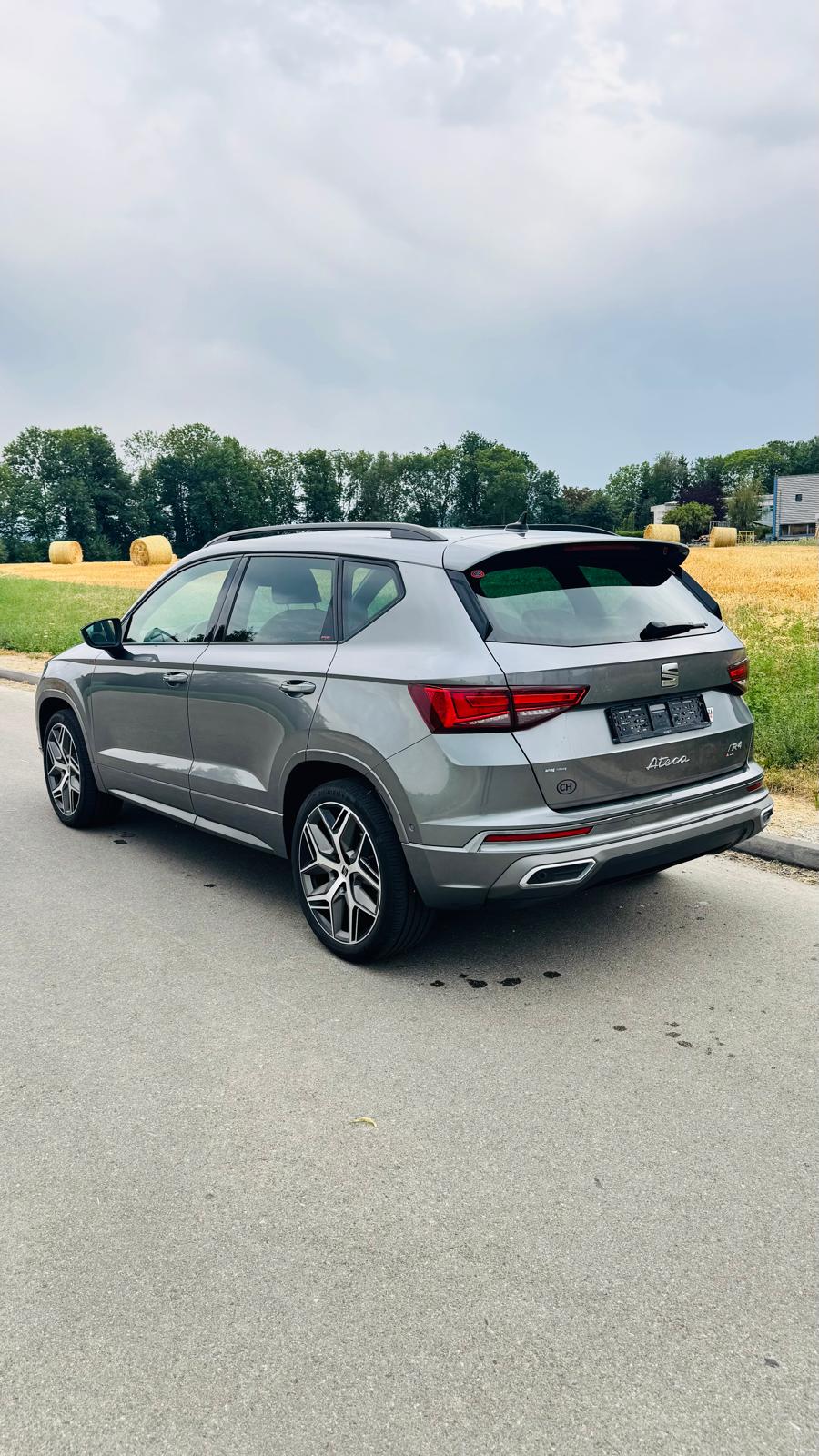 SEAT Ateca 2.0 TSI Hola FR 4Drive DSG-image-2