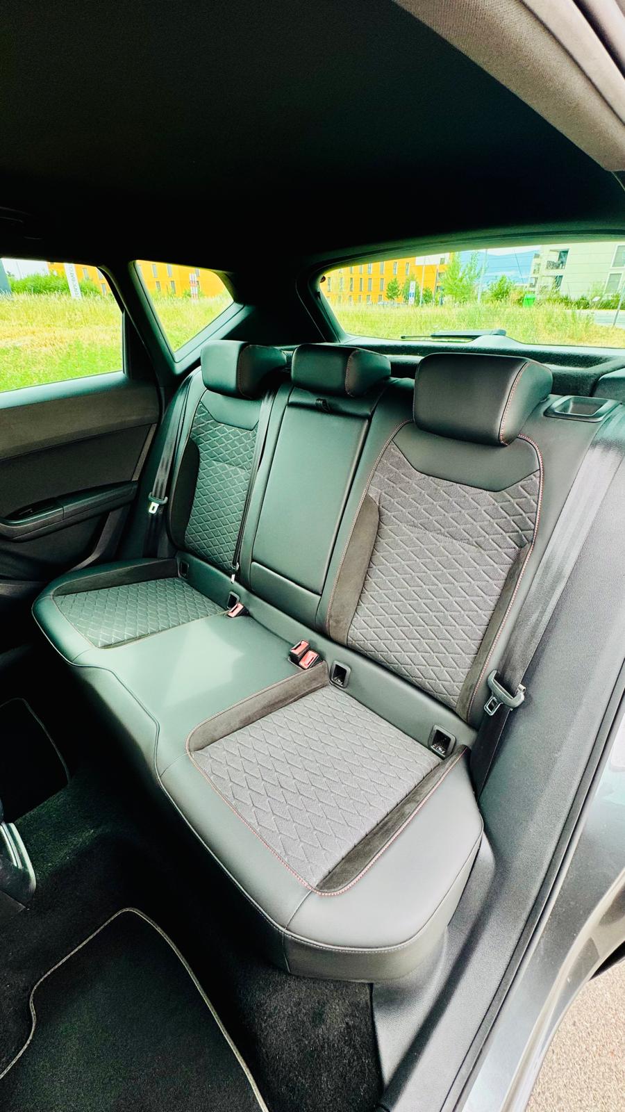 SEAT Ateca 2.0 TSI Hola FR 4Drive DSG-image-5