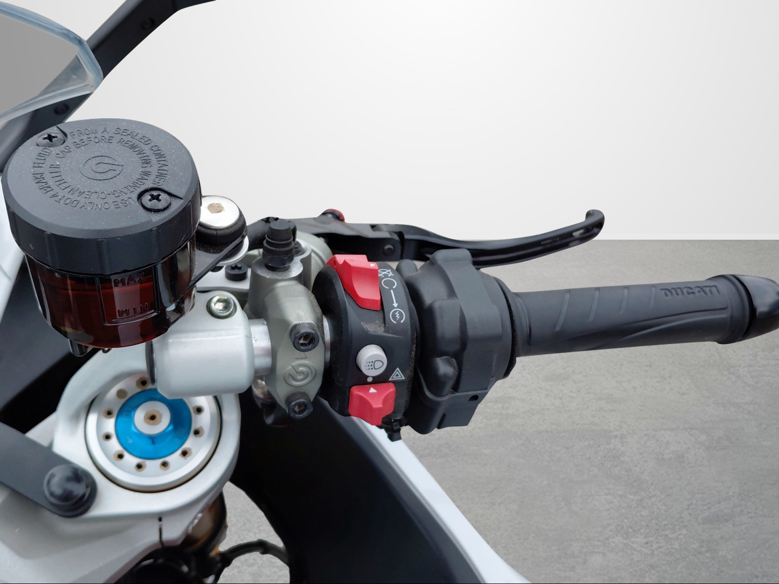 DUCATI Supersport 950 S 35KW-image-2