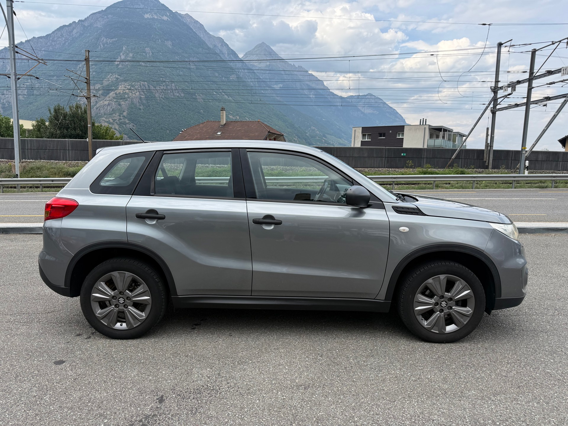 SUZUKI Vitara 1.6 Unico-image-5
