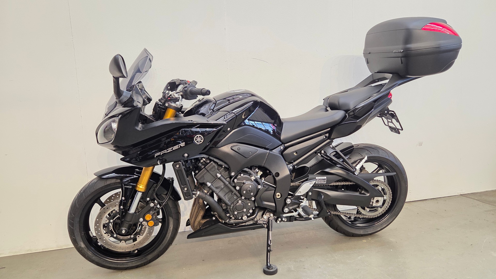 YAMAHA Fazer 8 ABS-showroom-element-3