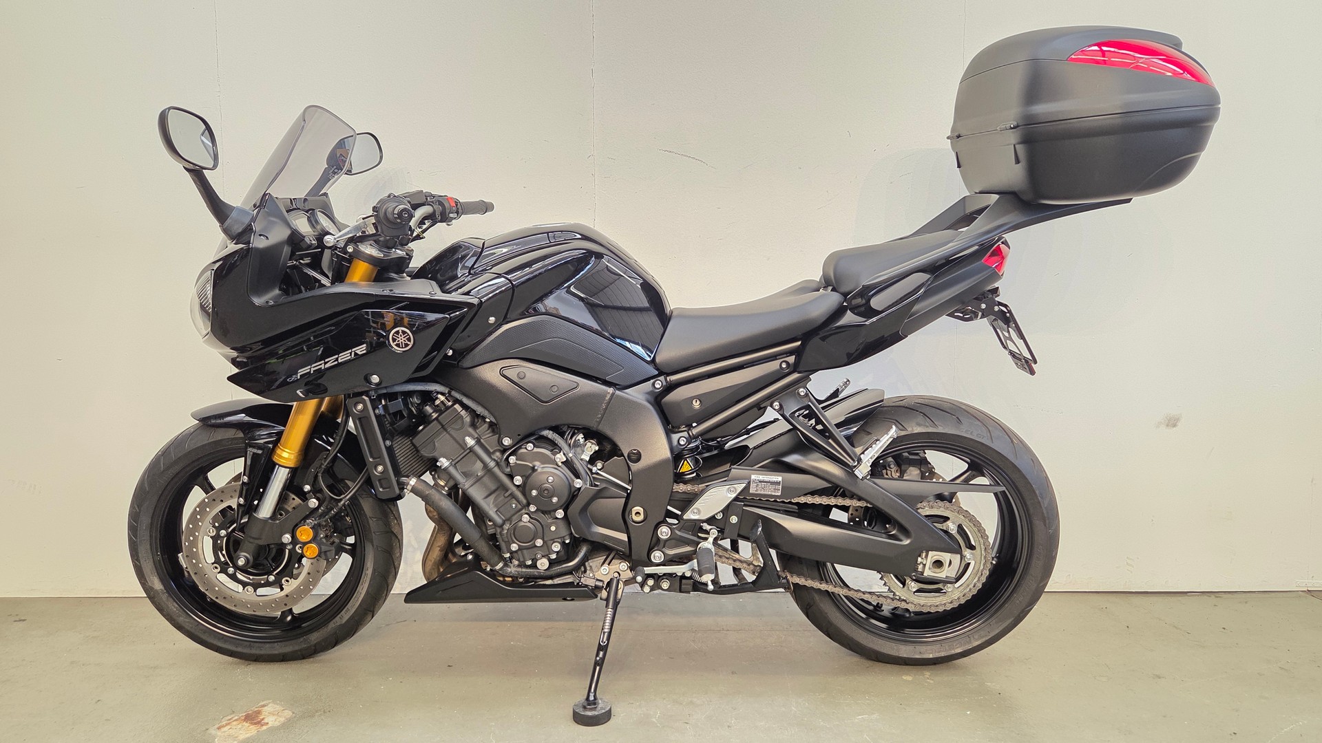 YAMAHA Fazer 8 ABS-showroom-element-1
