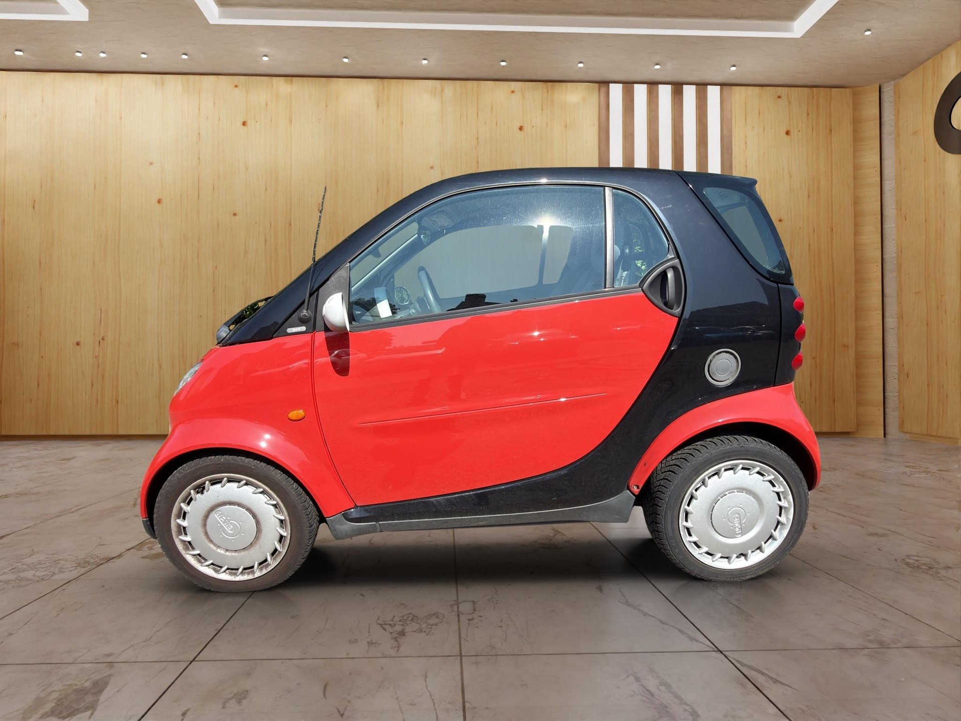 SMART Fortwo Coupé 700 61 Pure-showroom-element-2