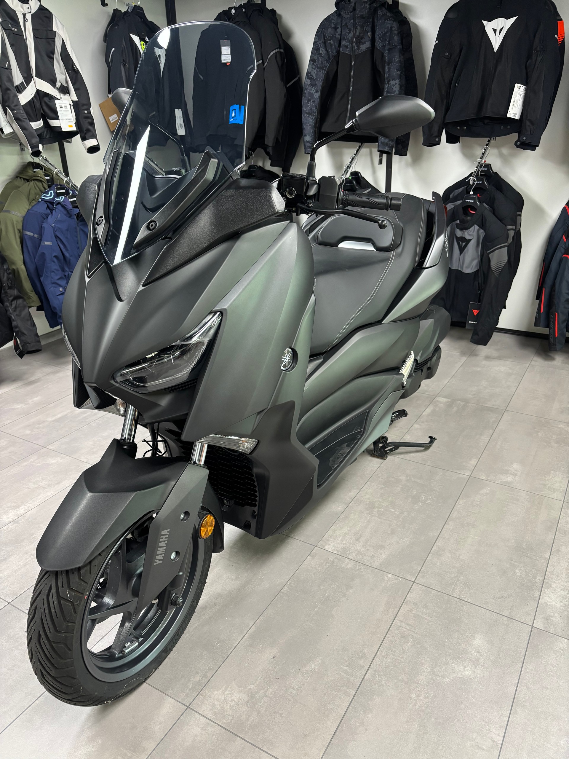 YAMAHA X-Max YP 125-image-3