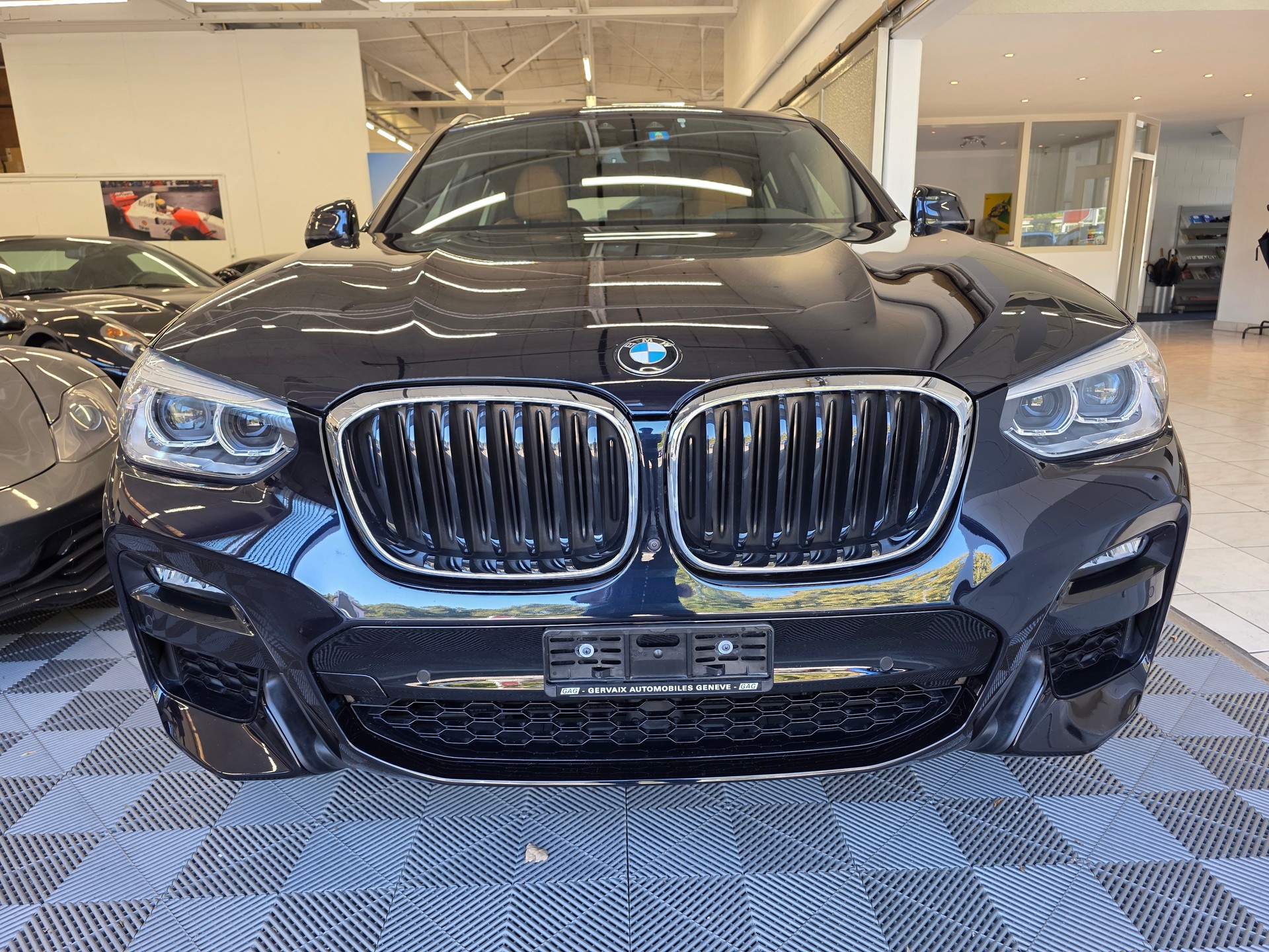 BMW X4 xDrive 48V 20d M Sport Steptronic-showroom-element-3
