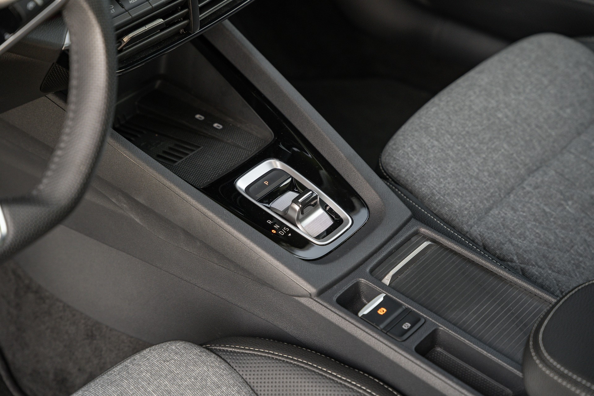 SKODA Octavia Combi 2.0 TSI DSG Sport Line 4x4-image-19