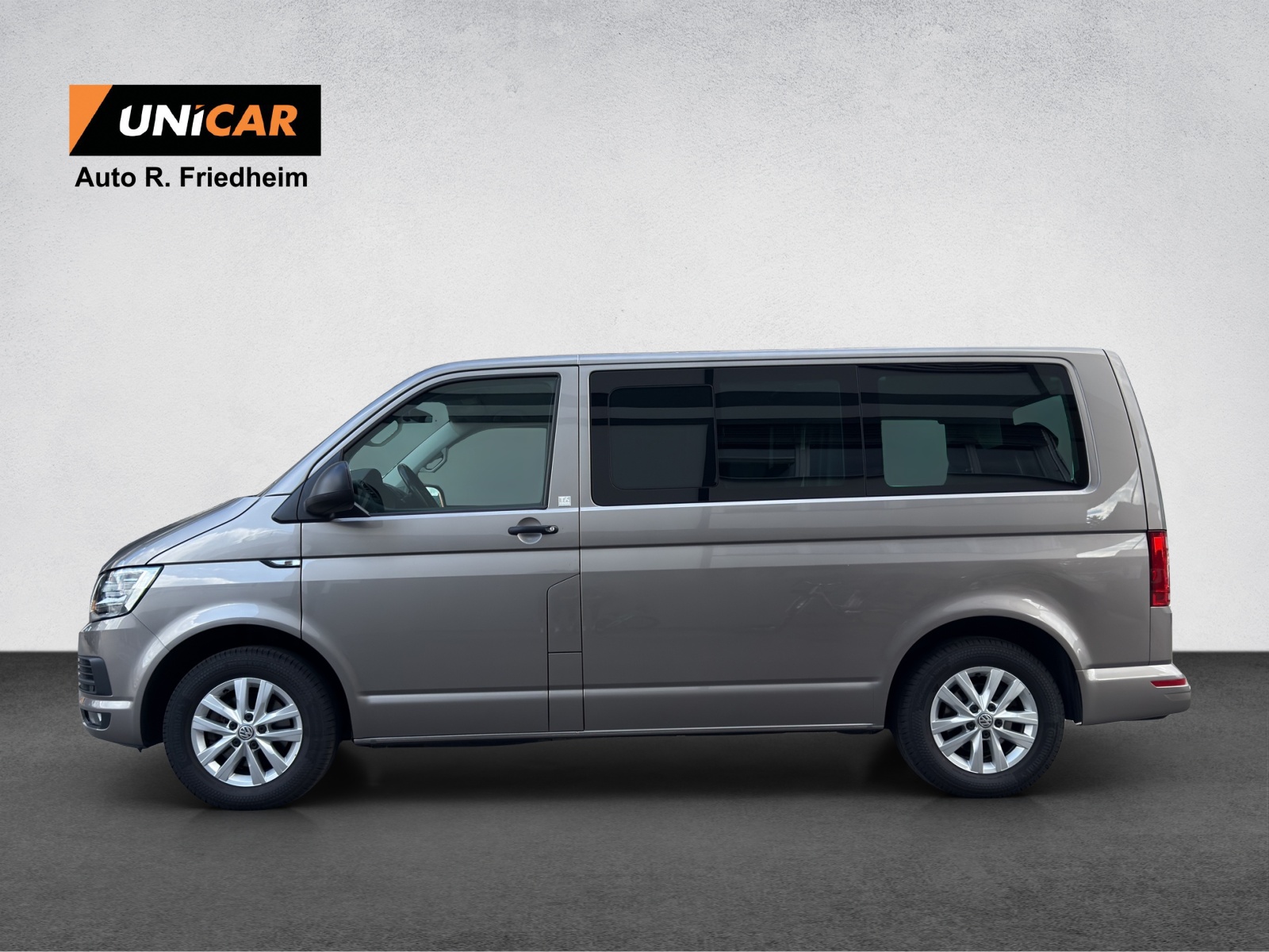 VW T6 Multivan 2.0 TDI Trendline Liberty DSG-showroom-element-3