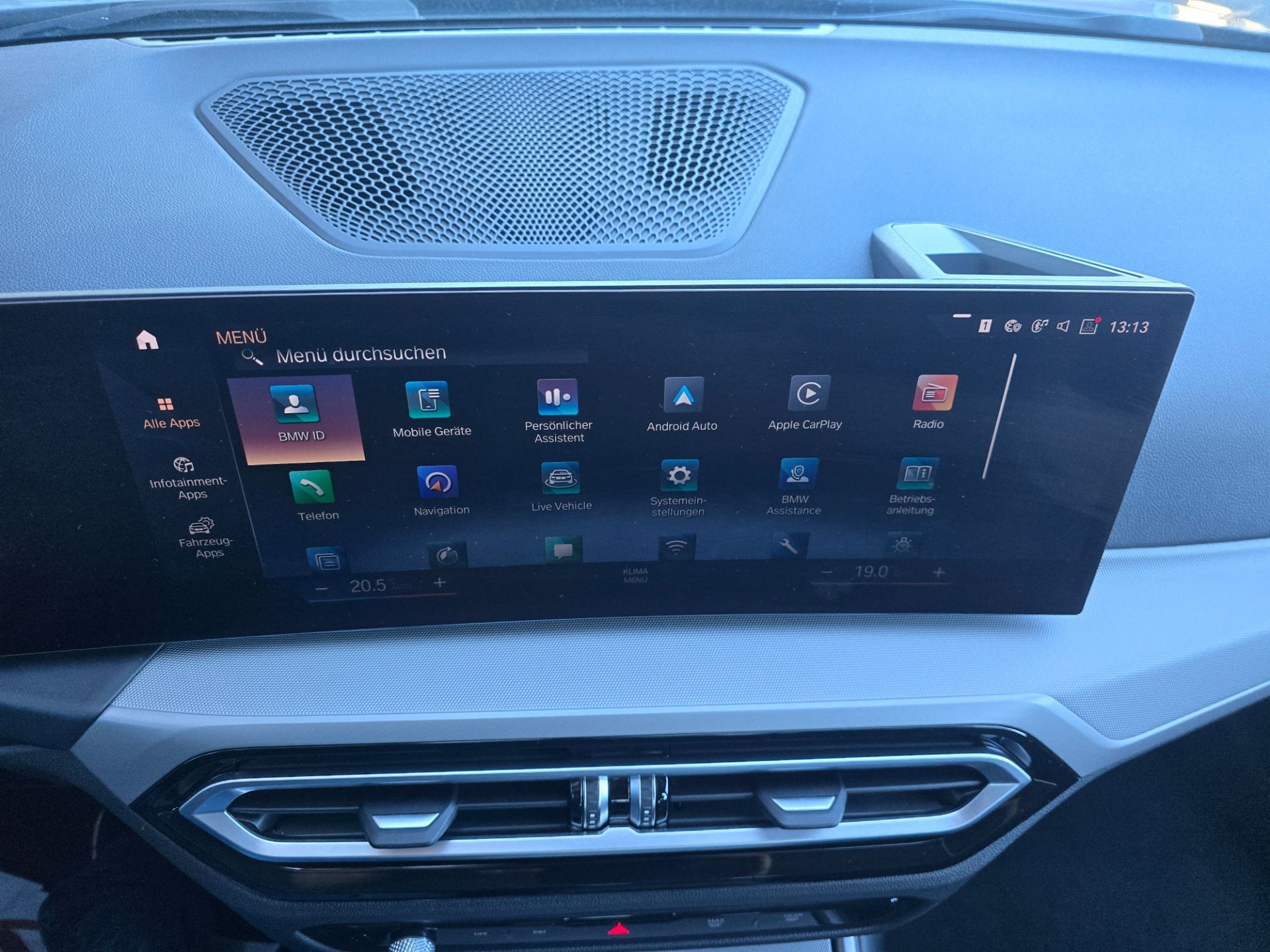 BMW 320 d xDrive 48V Touring Steptronic-image-15