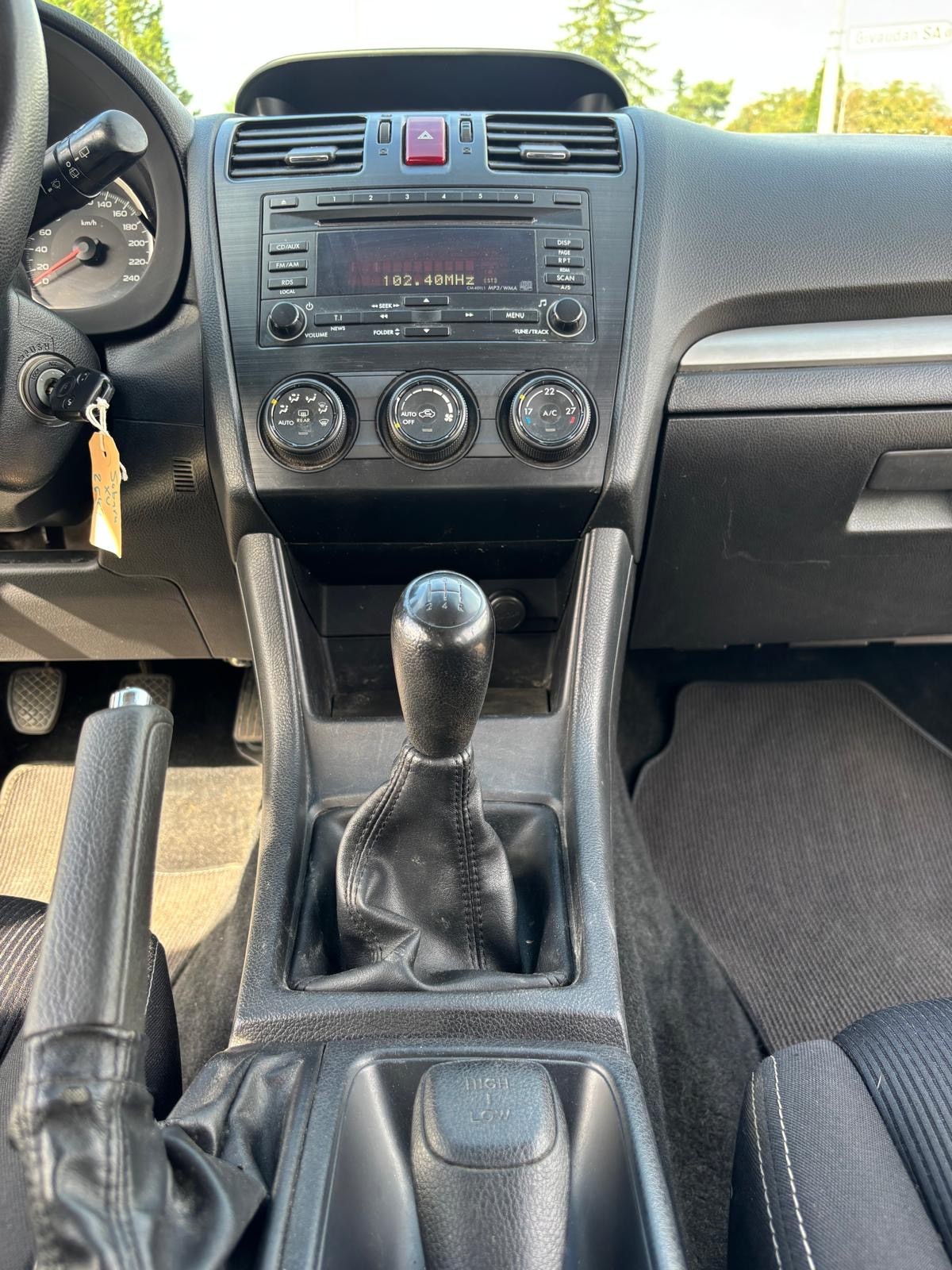 SUBARU XV 1.6 Swiss Two-image-13