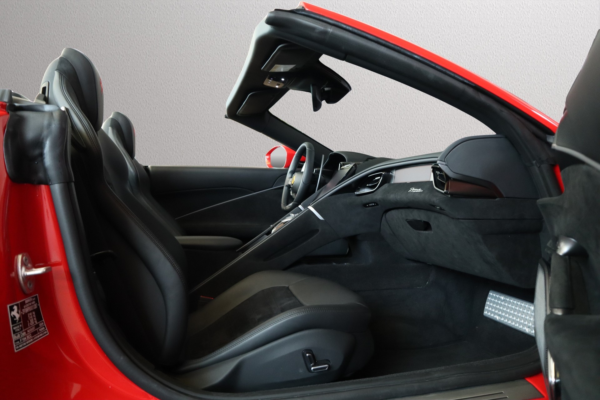 FERRARI Roma 3.9 V8 T Spider-image-21