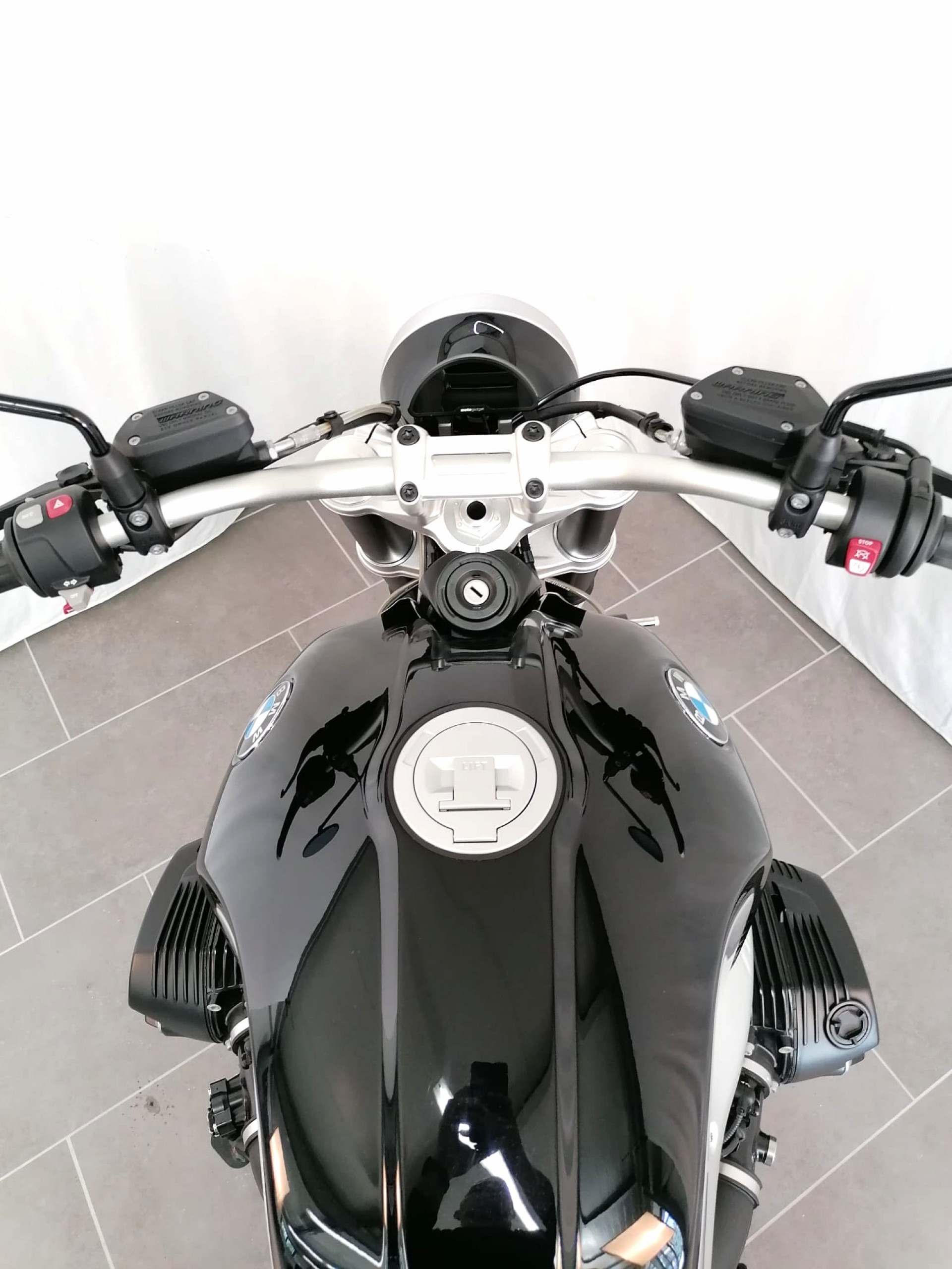 BMW R nineT-image-4