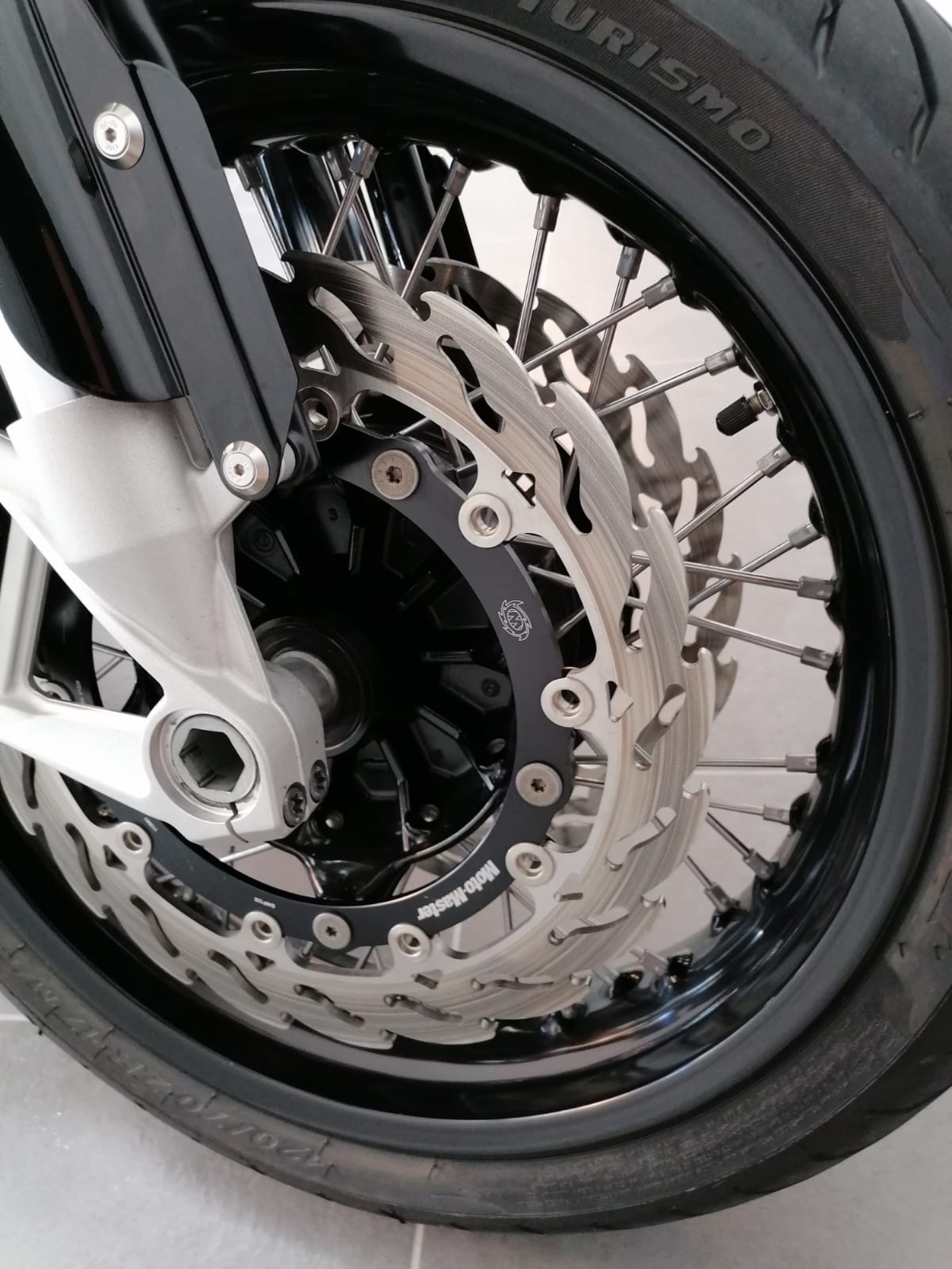 BMW R nineT-image-8
