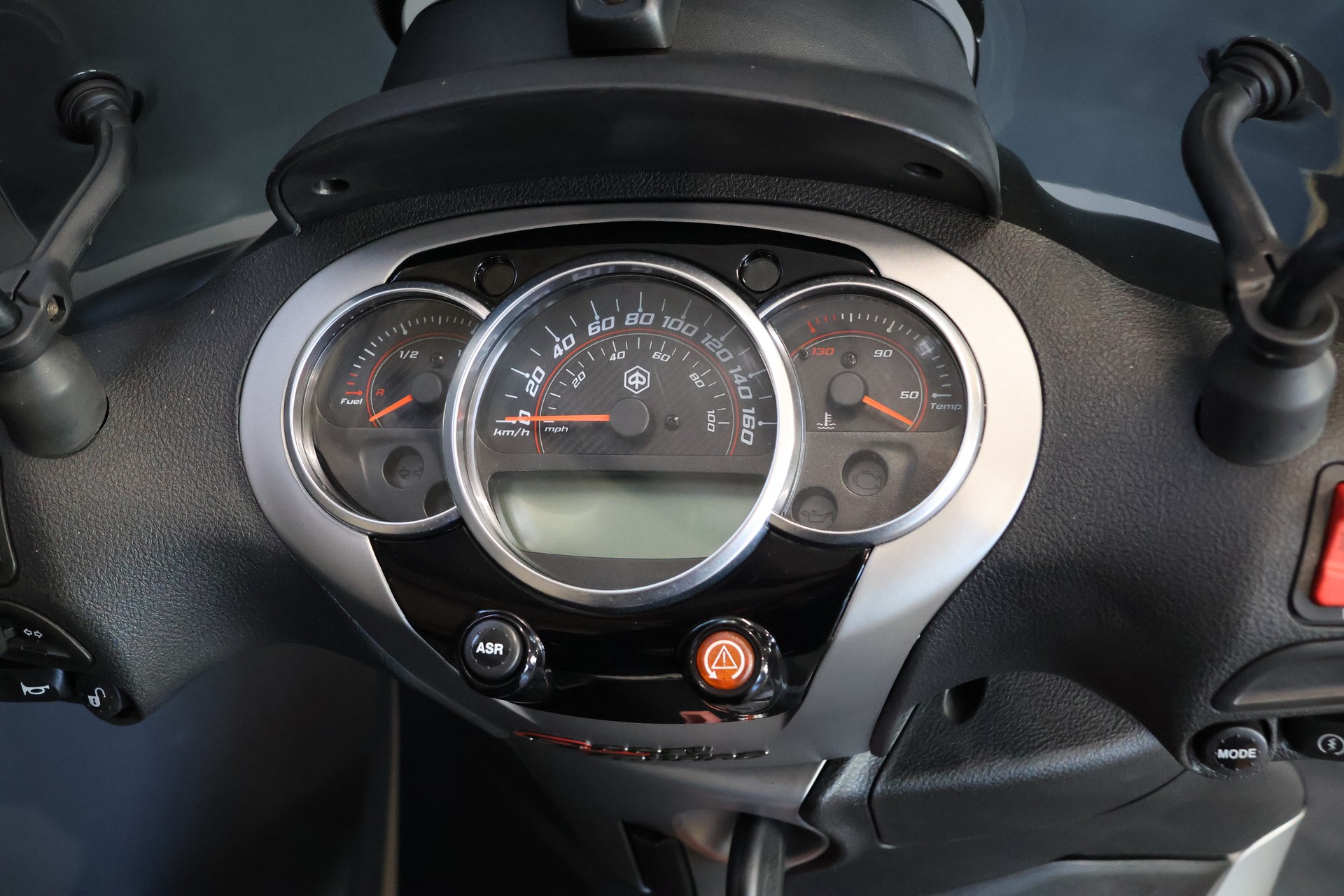 PIAGGIO Beverly 350 i.e. ABS-image-13