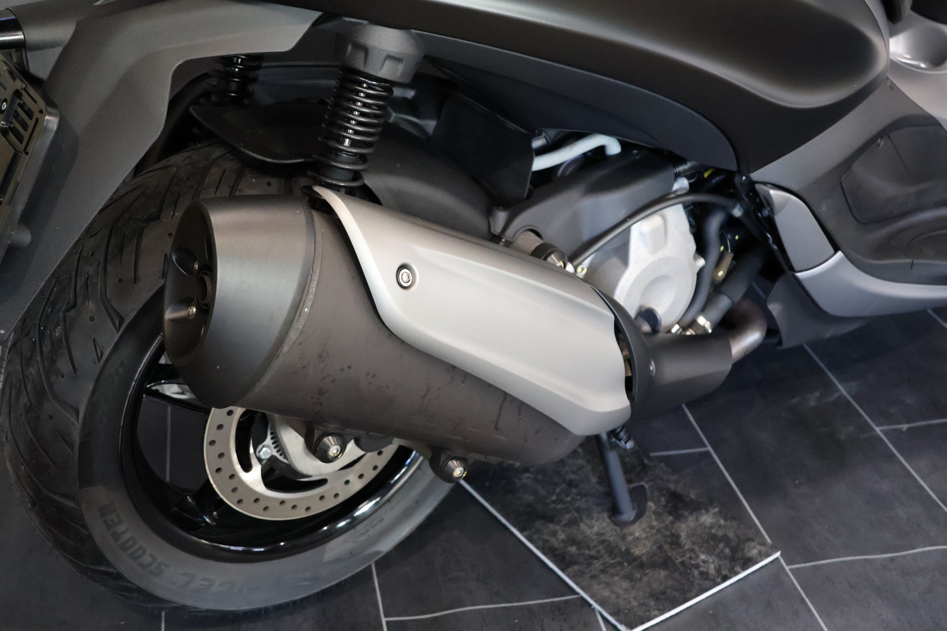 PIAGGIO Beverly 350 i.e. ABS-image-11