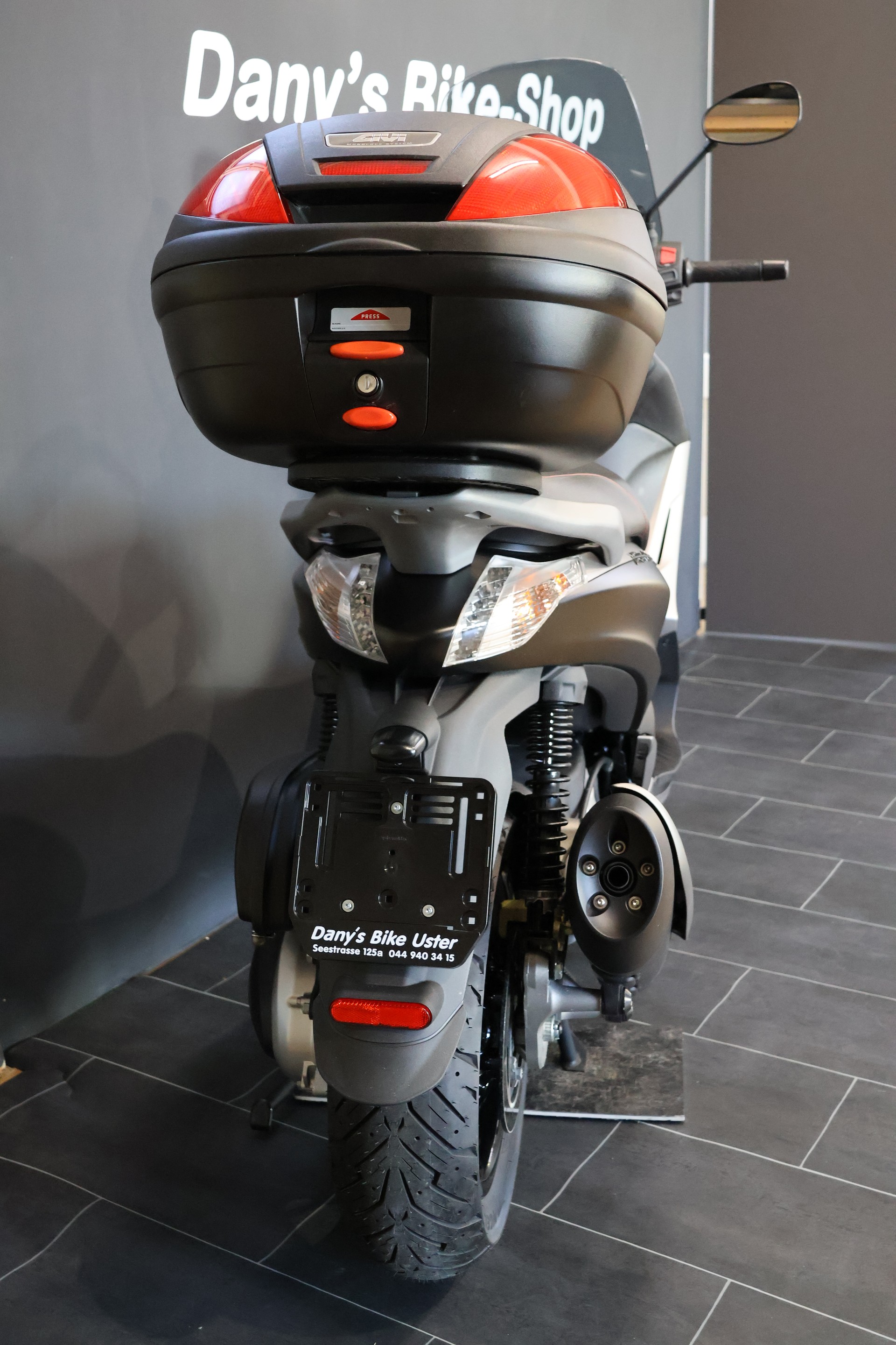 PIAGGIO Beverly 350 i.e. ABS-image-4