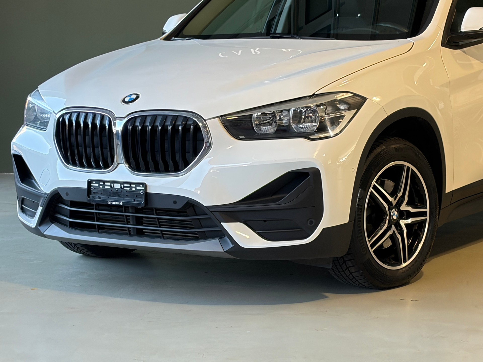 BMW X1 xDrive 18d Steptronic *CH-Fahrzeug*MFK 09.2026*-showroom-element-3