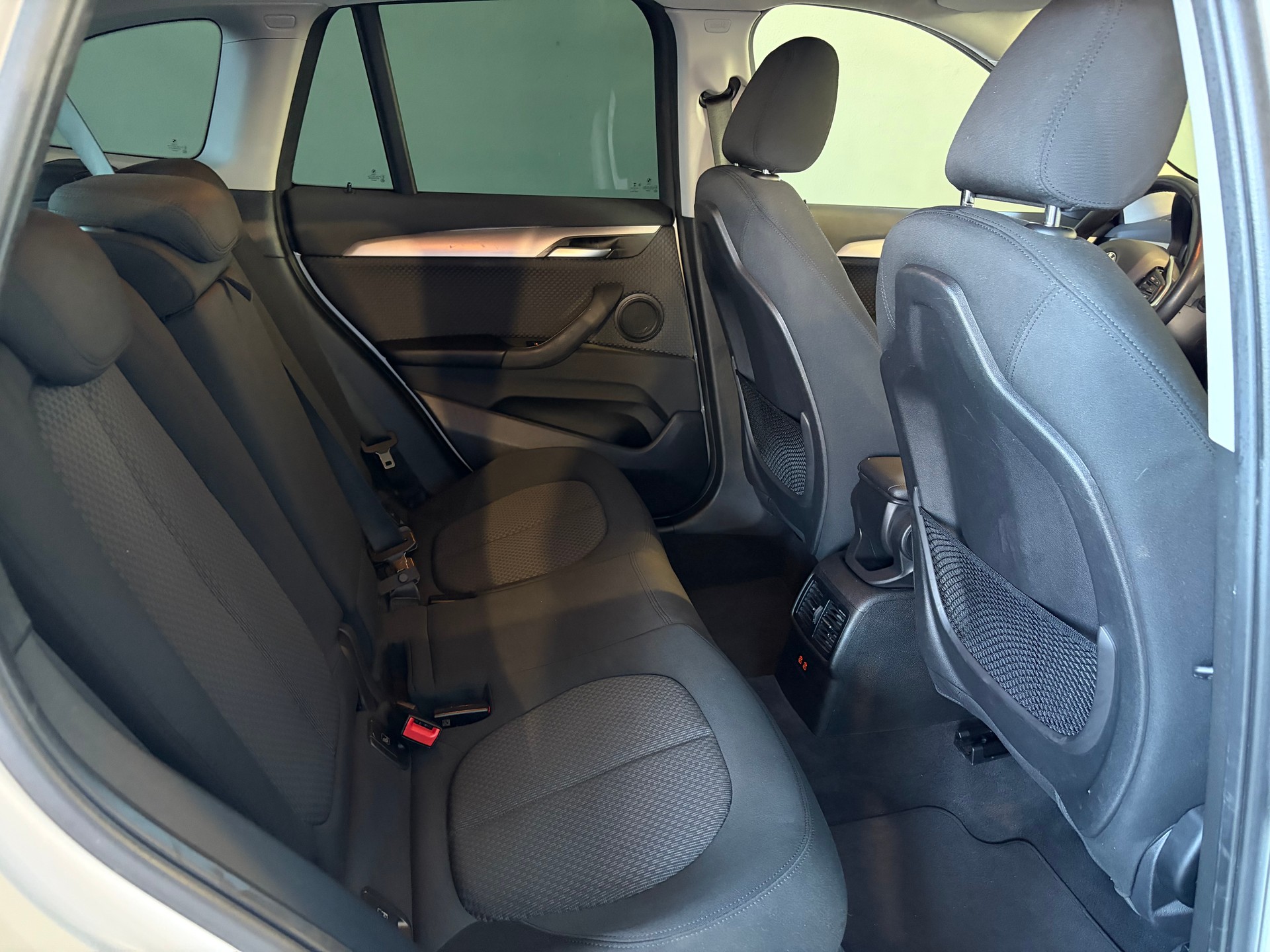 BMW X1 xDrive 18d Steptronic *CH-Fahrzeug*MFK 09.2026*-image-17