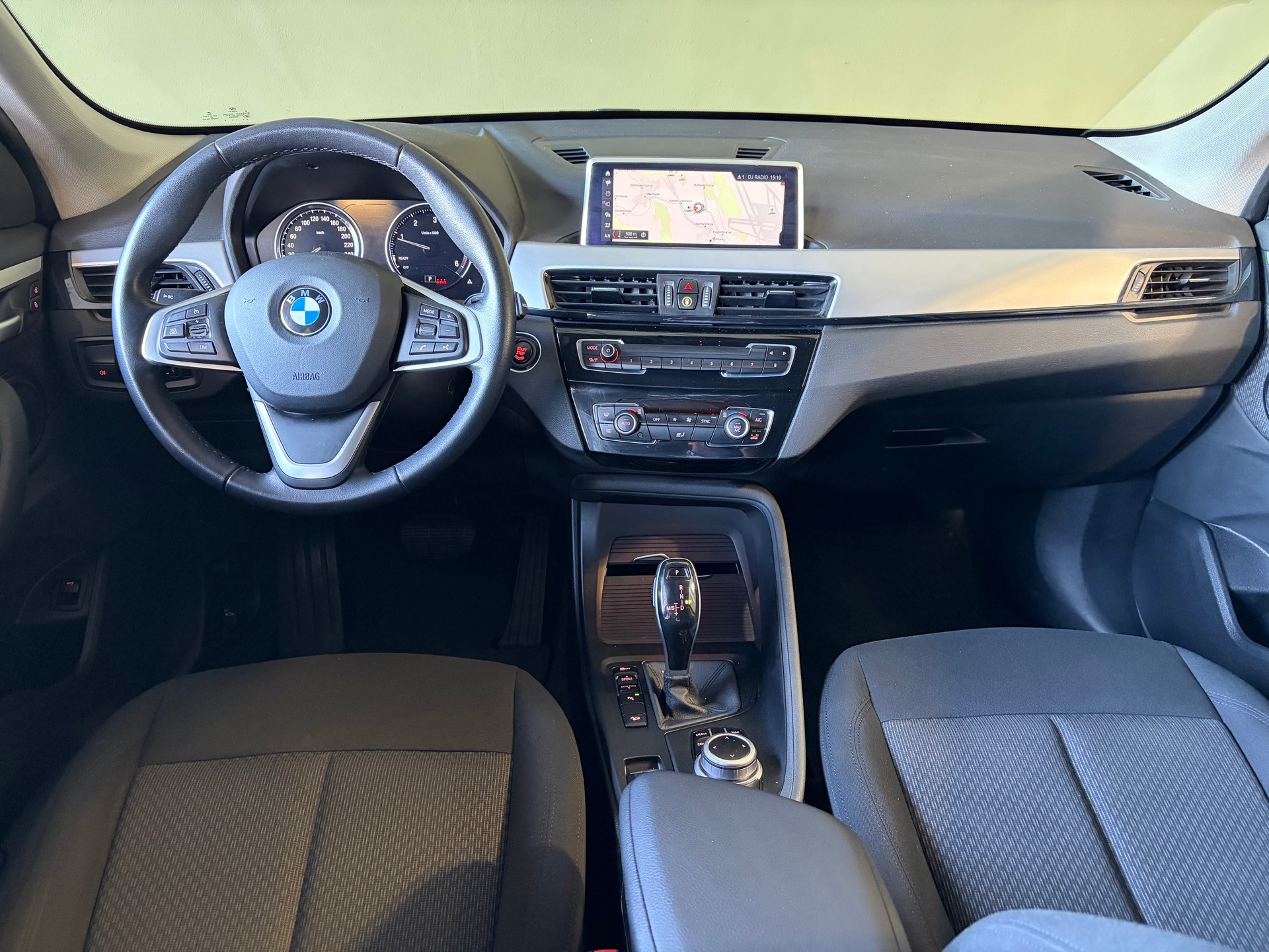 BMW X1 xDrive 18d Steptronic *CH-Fahrzeug*MFK 09.2026*-image-7