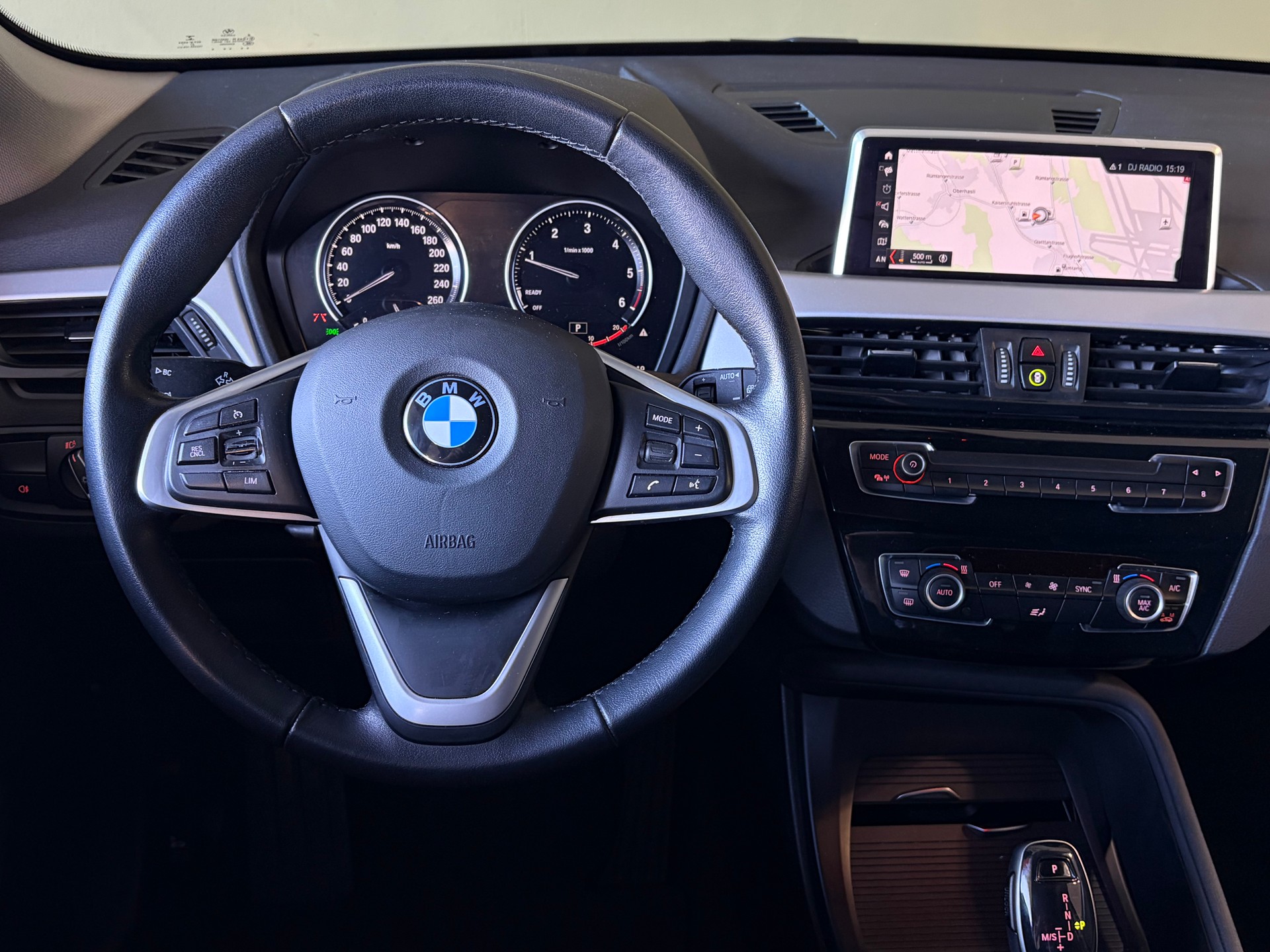 BMW X1 xDrive 18d Steptronic *CH-Fahrzeug*MFK 09.2026*-image-9