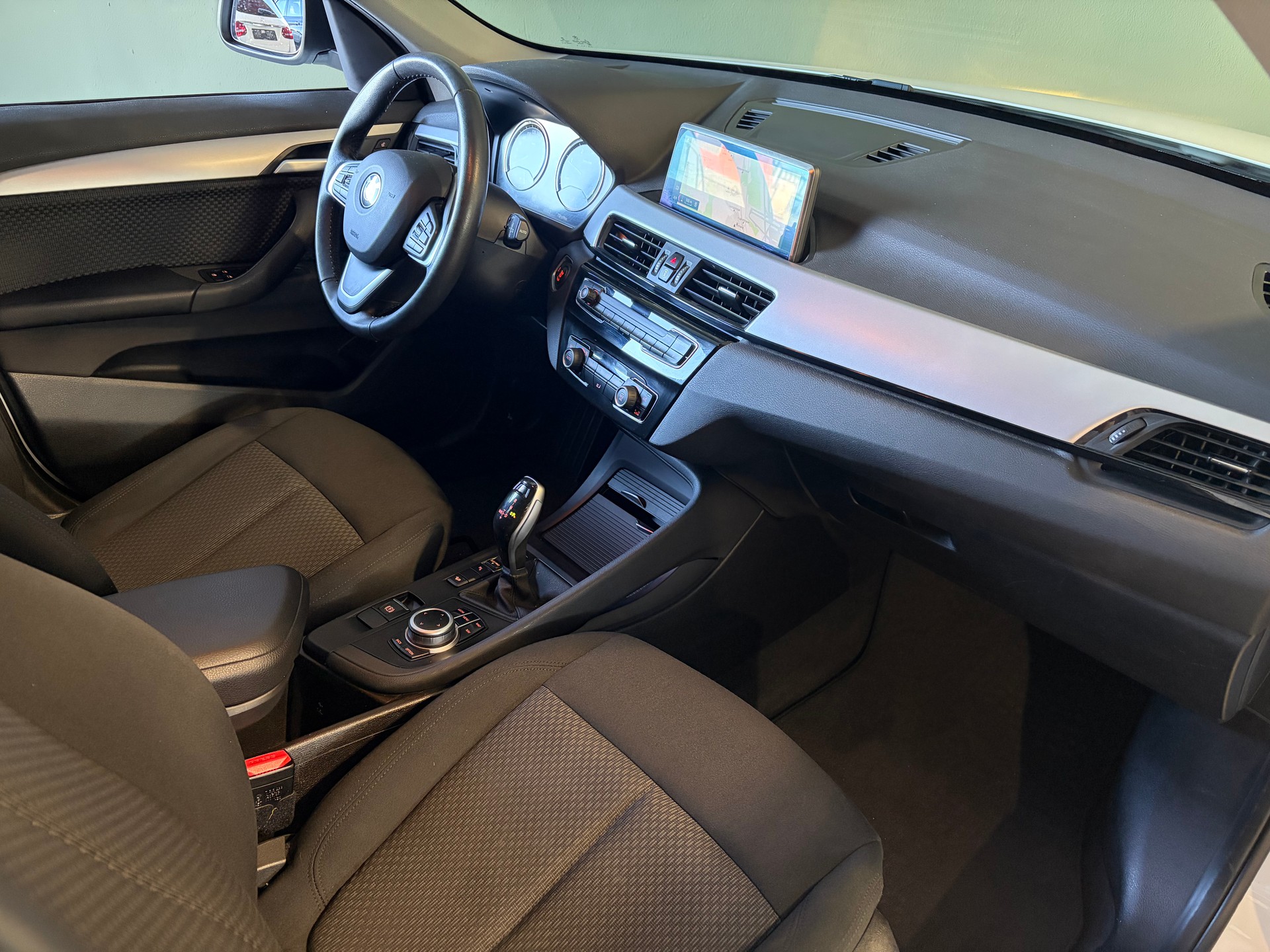 BMW X1 xDrive 18d Steptronic *CH-Fahrzeug*MFK 09.2026*-image-16