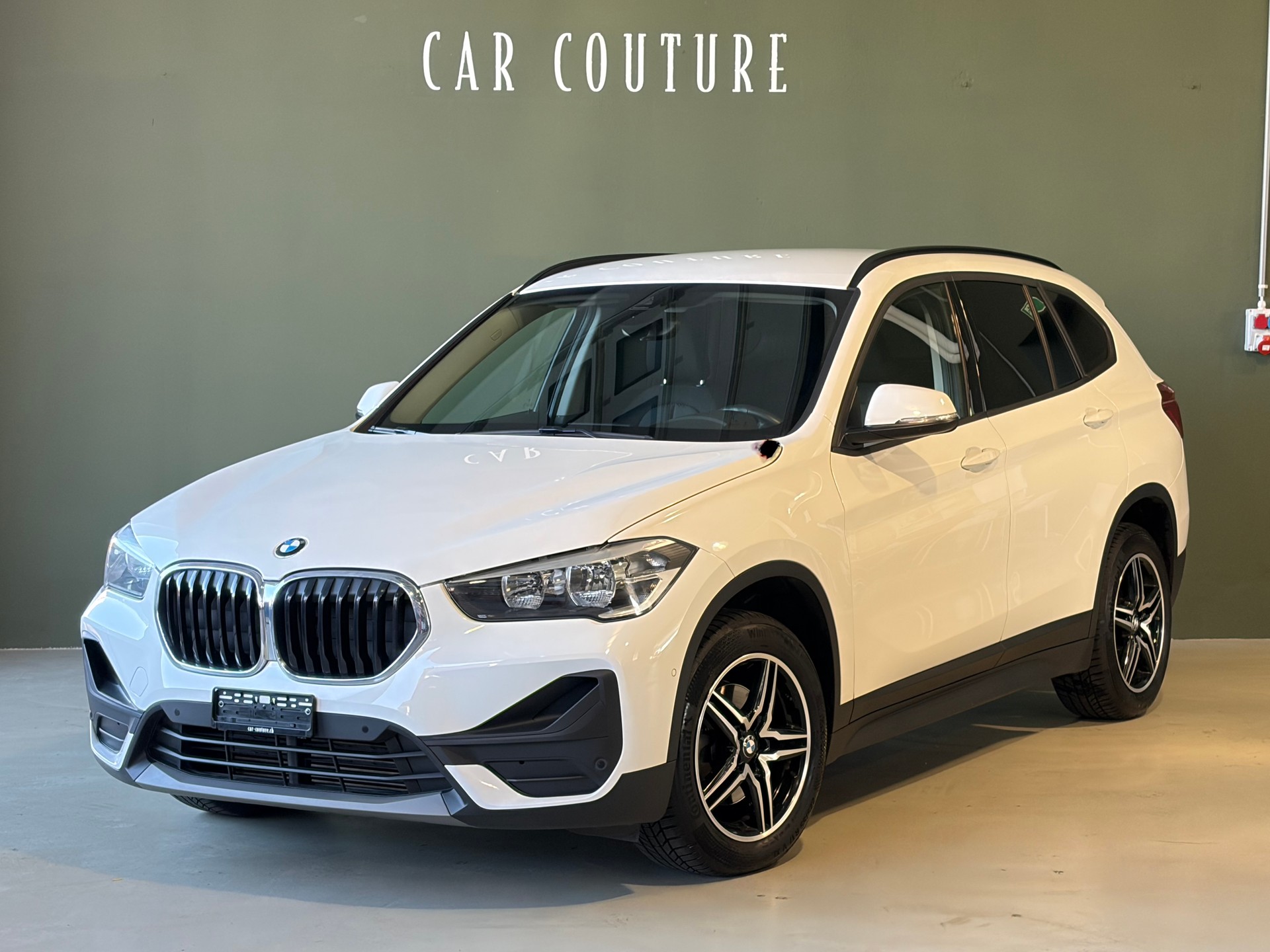 BMW X1 xDrive 18d Steptronic *CH-Fahrzeug*MFK 09.2026*-showroom-element-1