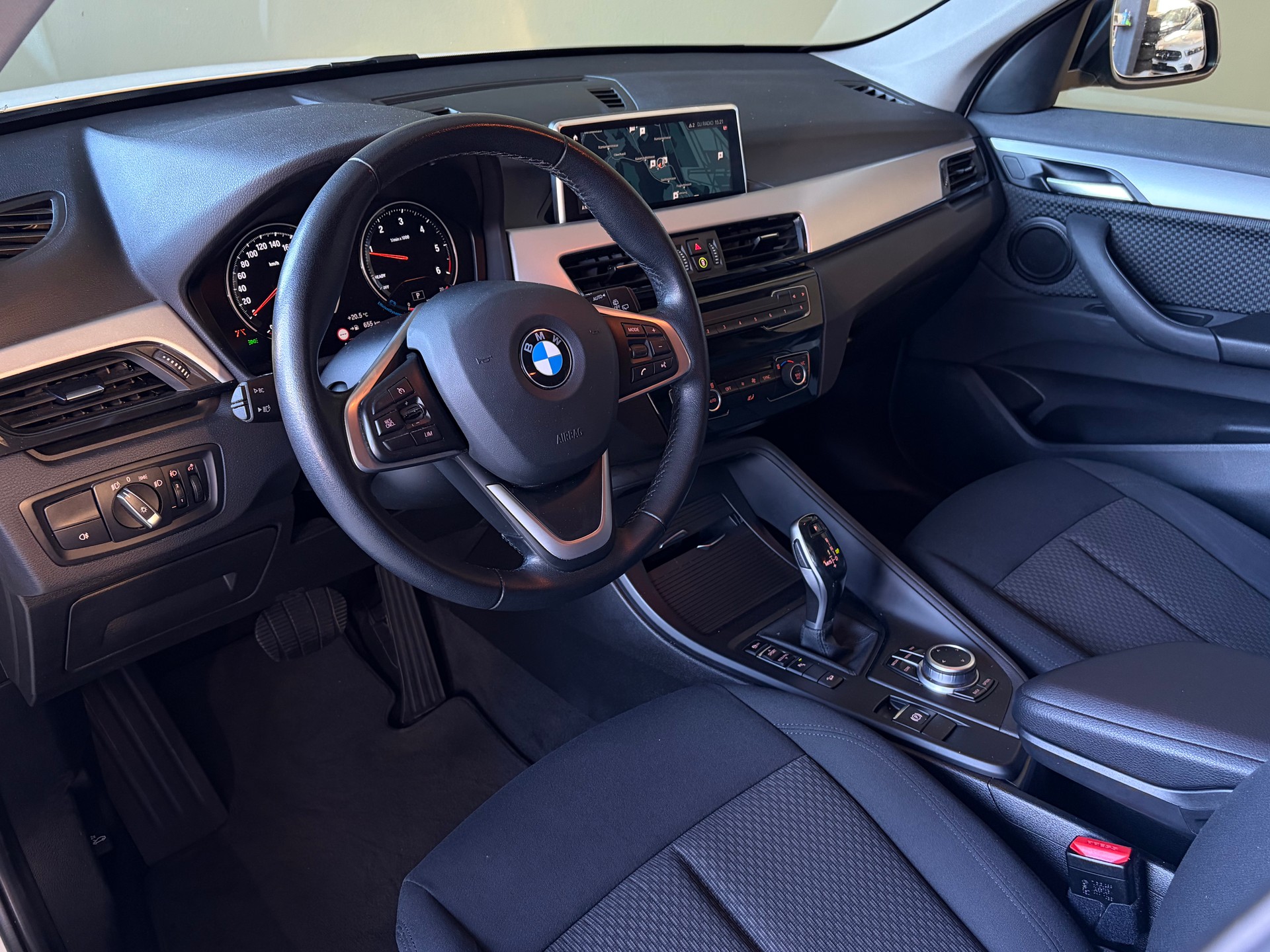 BMW X1 xDrive 18d Steptronic *CH-Fahrzeug*MFK 09.2026*-image-8