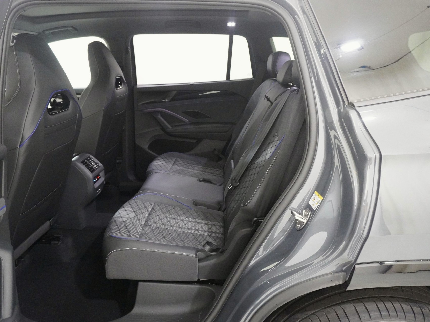 VW Tayron 2.0 TSI R-Line DSG 4motion-image-15